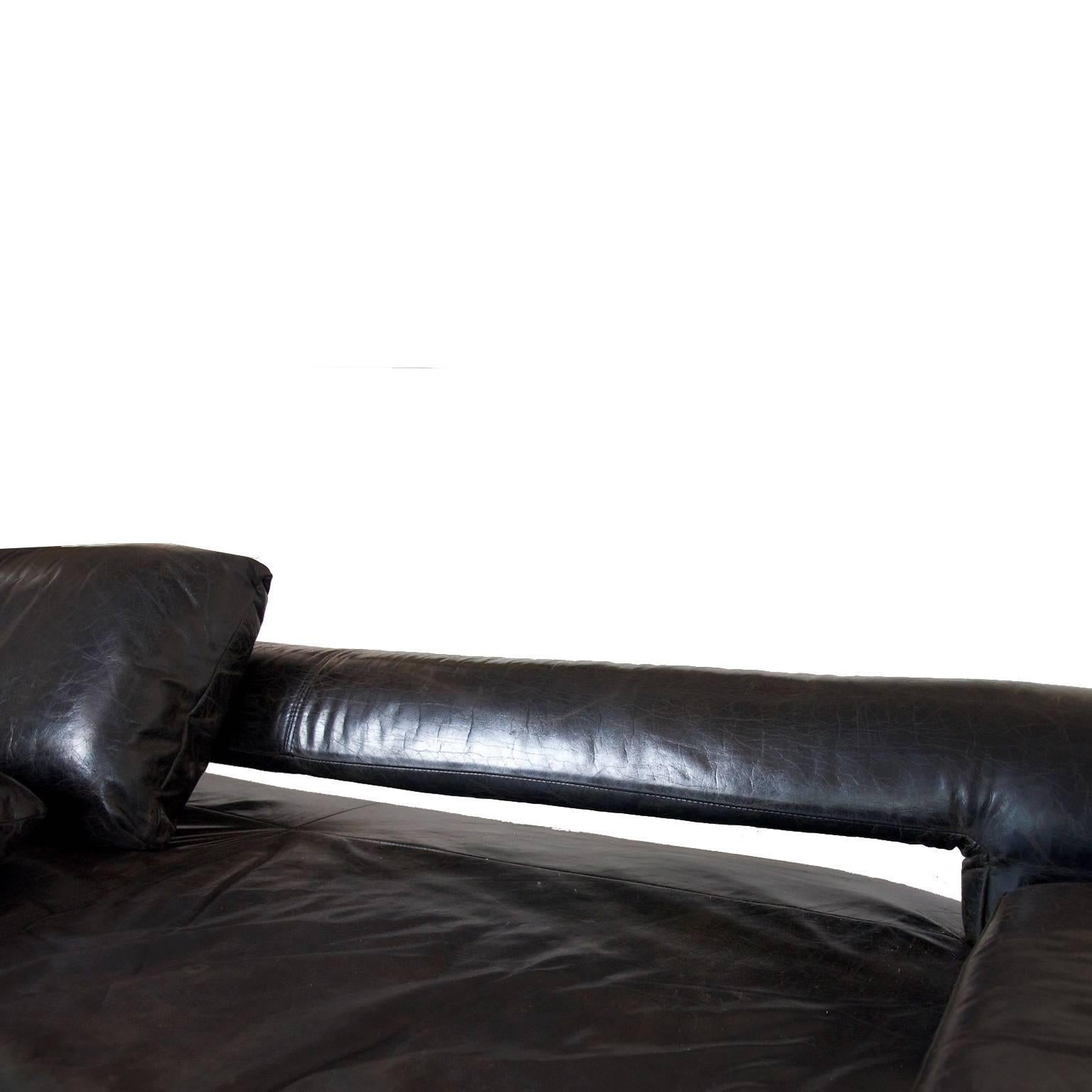 20th Century Italian 1970s Leather Design Sofa For Sale