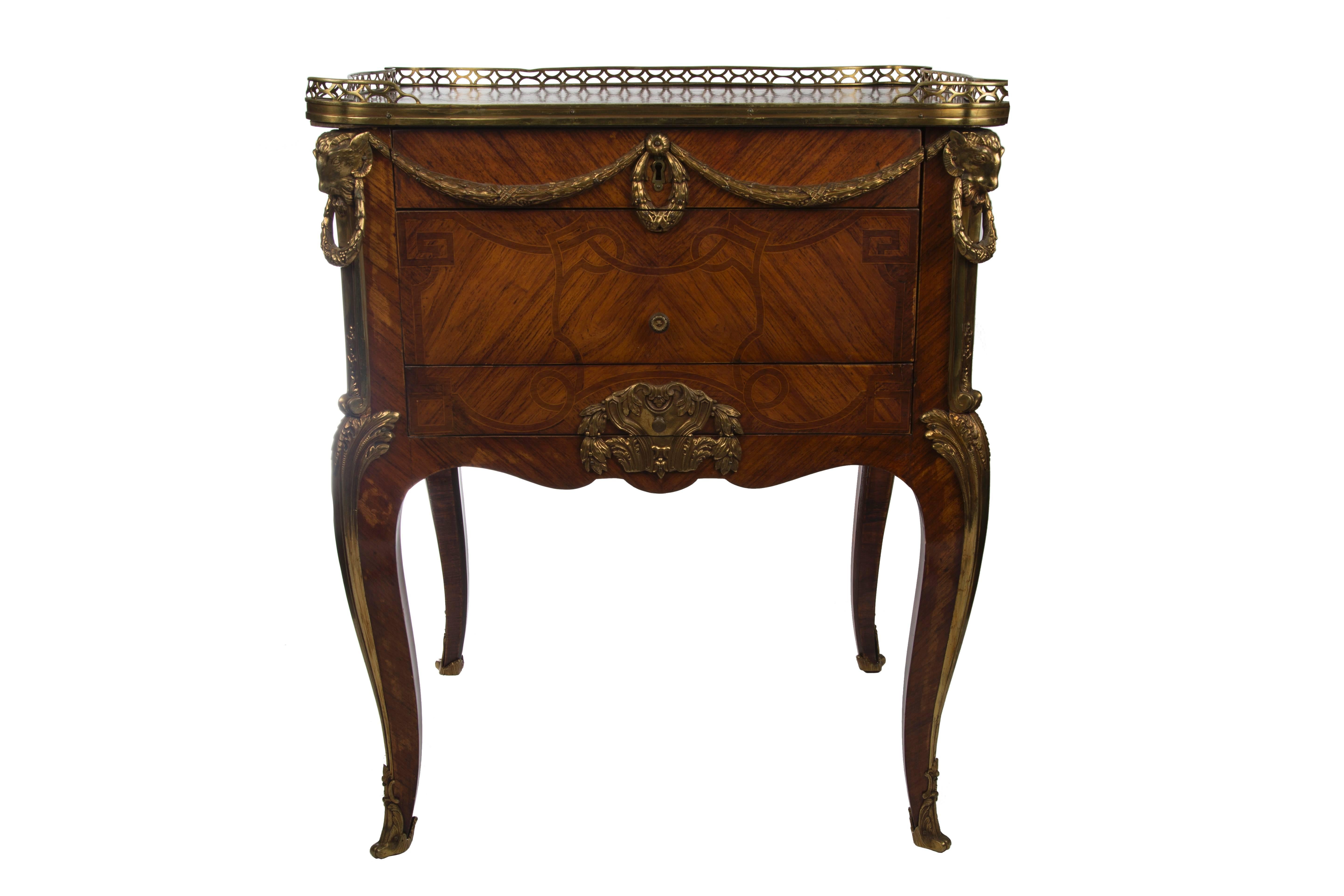 French Gilt-Bronze Mounted Mahogany Kingwood and Tulipwood Table Ecrire In Good Condition In New York, NY