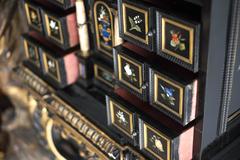 Meuble de rangement florentin du 19ème siècle en Pietra Dura