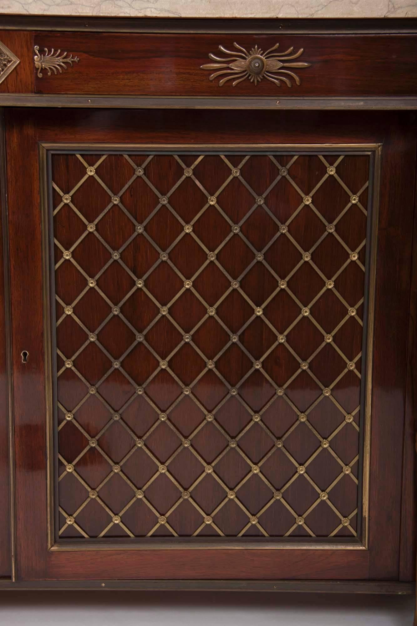 Regency Style Rosewood Cabinet In Excellent Condition In New York, NY