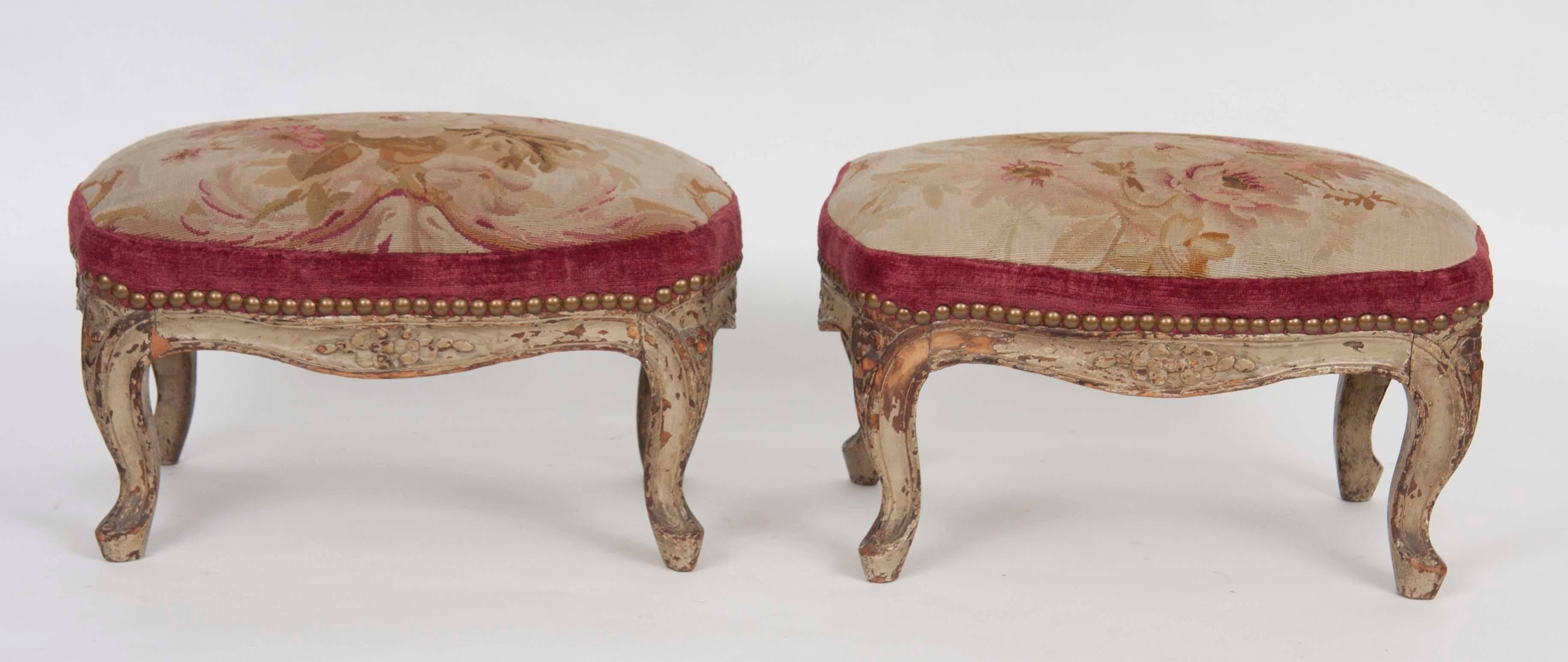 Pair of French 18th Century Aubusson Tapestry Footstools In Good Condition In New York, NY