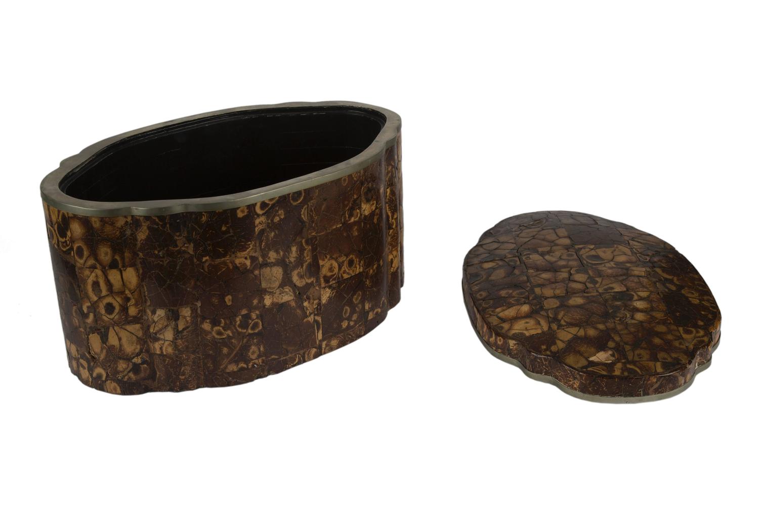 Large Tortoiseshell Lidded Box For Sale at 1stdibs