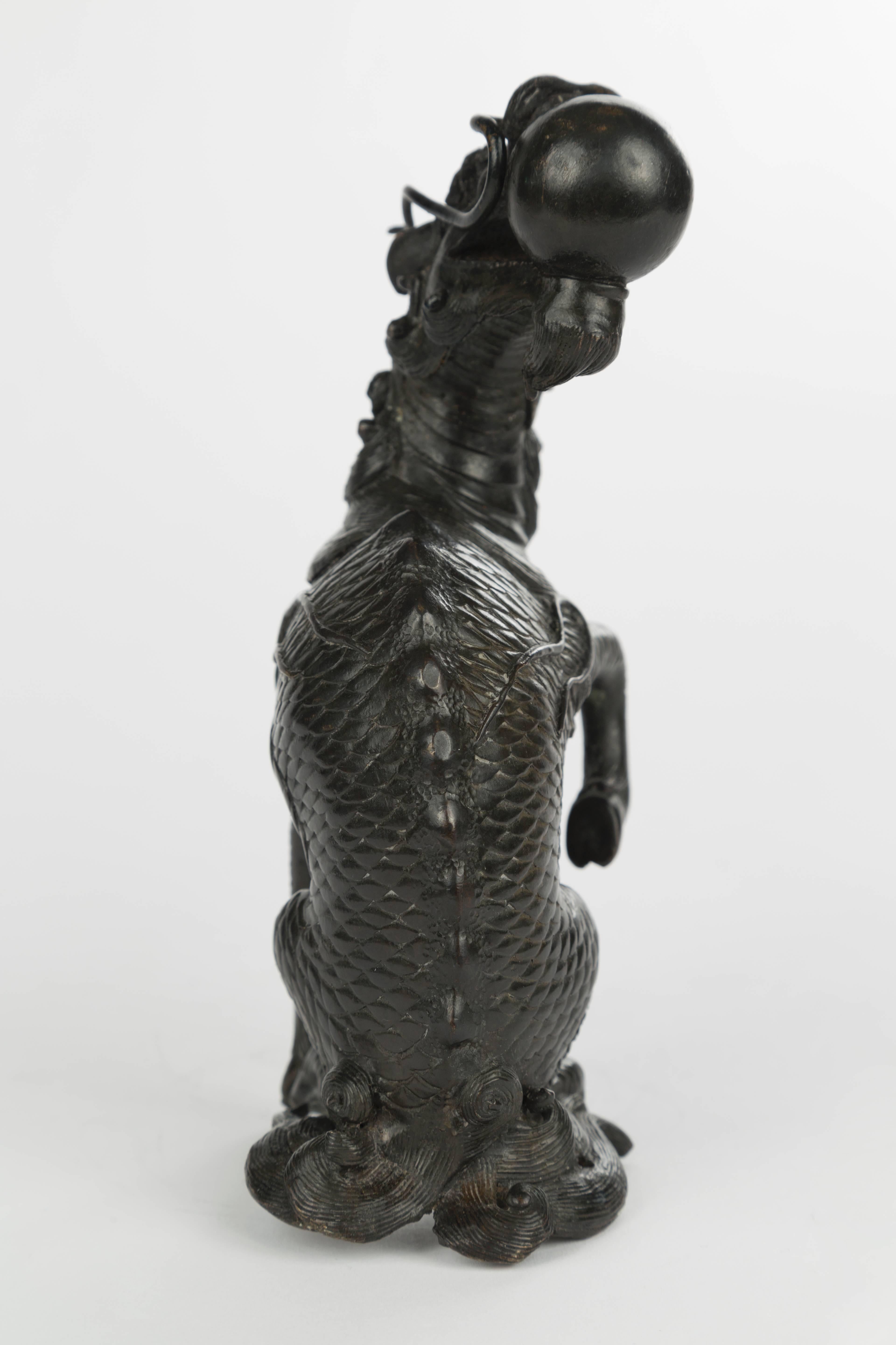 Chinesisches Bronzemodell eines Qilins im Zustand „Gut“ im Angebot in New York, NY