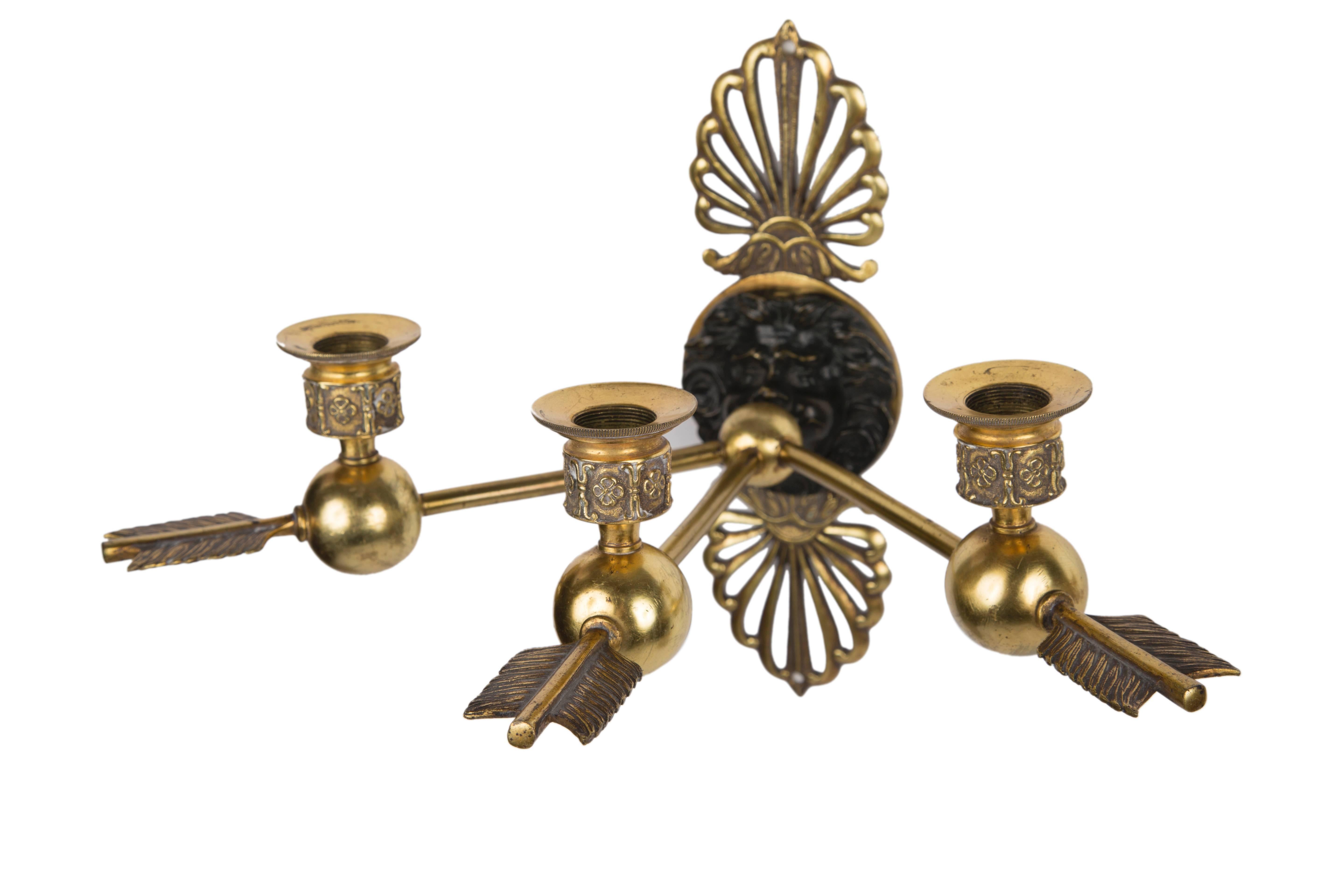 19th Century Pair of French Gilt Bronze Patinated Wall Lights In Good Condition For Sale In New York, NY