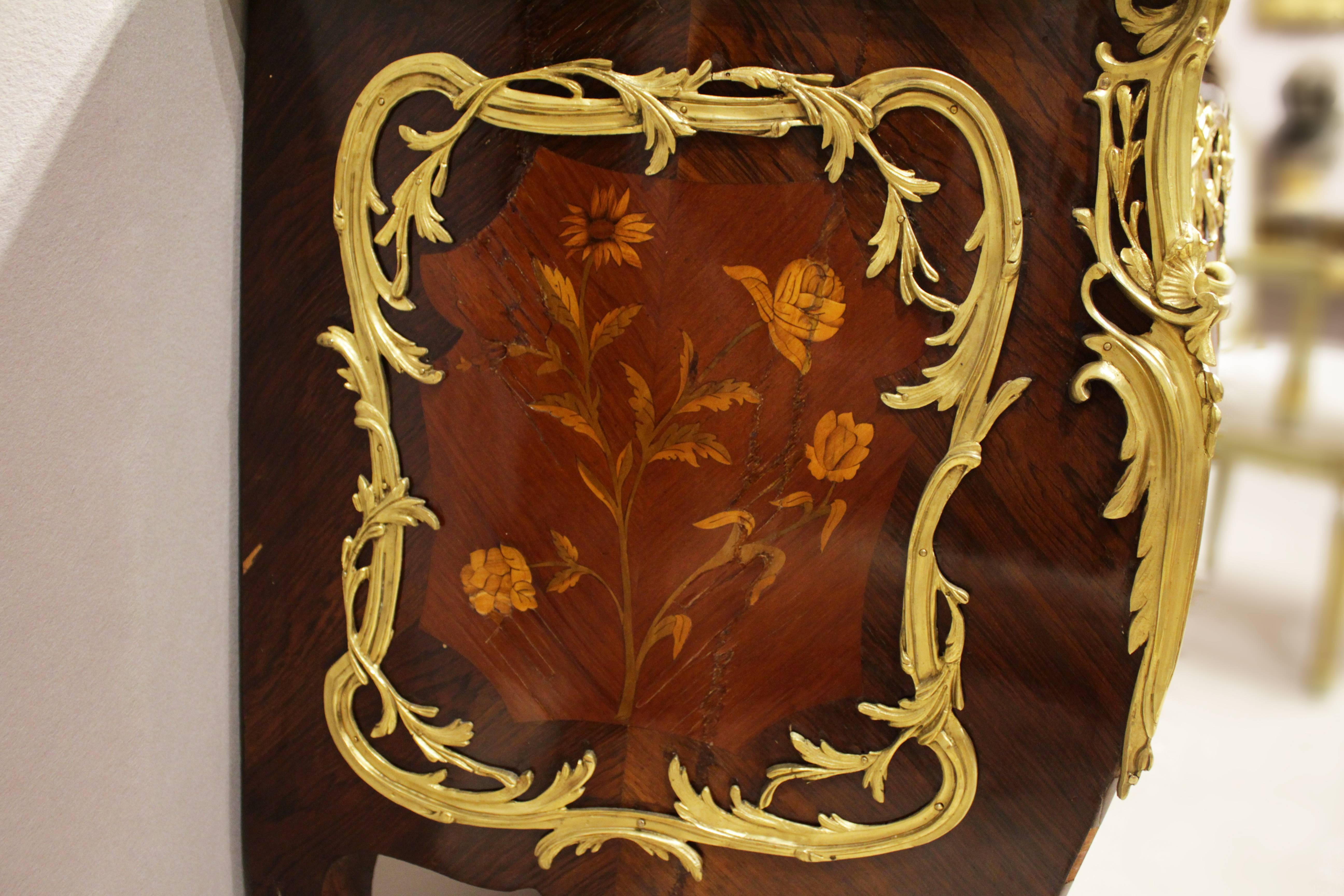 French Ormolu-Mounted Marquetry Commode In Good Condition For Sale In New York, NY