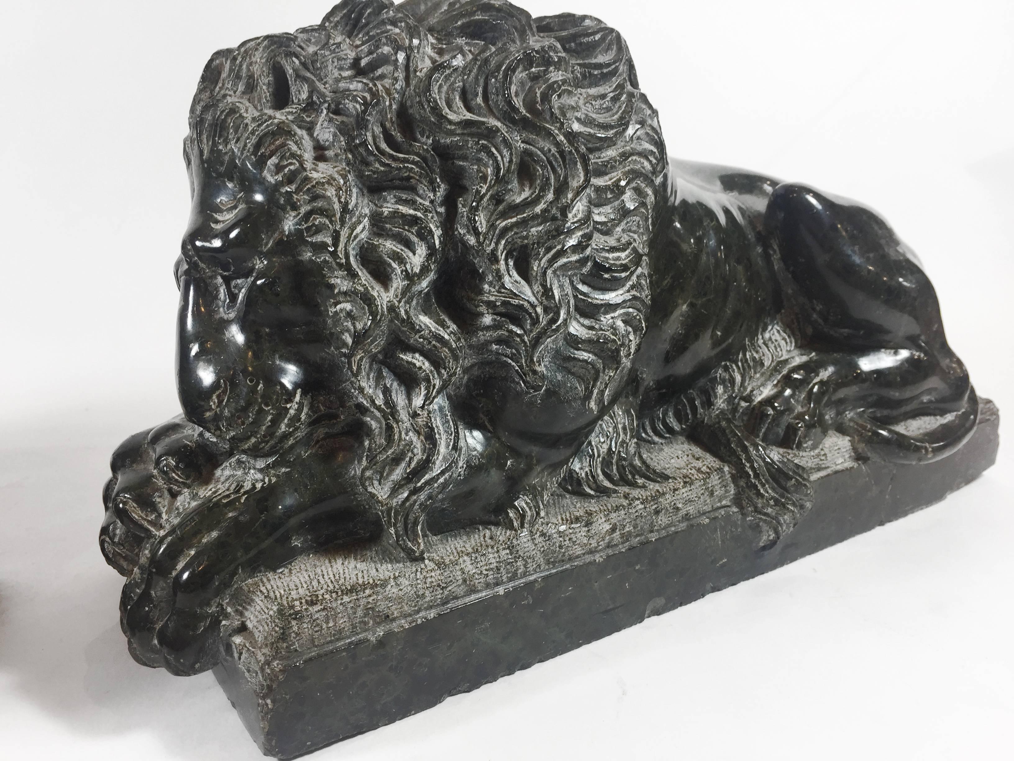 Pair of Italian Grand Tour Marble Recumbent Lions 2