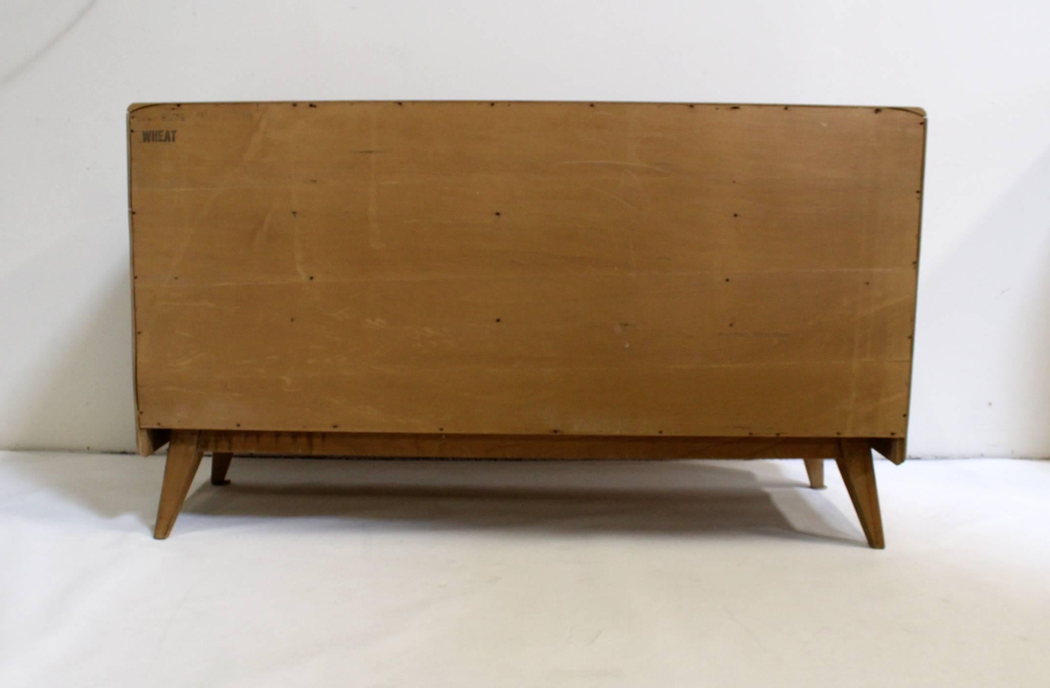 Mid-Century Modern Rare Wheat Color Heywood Wakefield Trophy Dresser Model M574