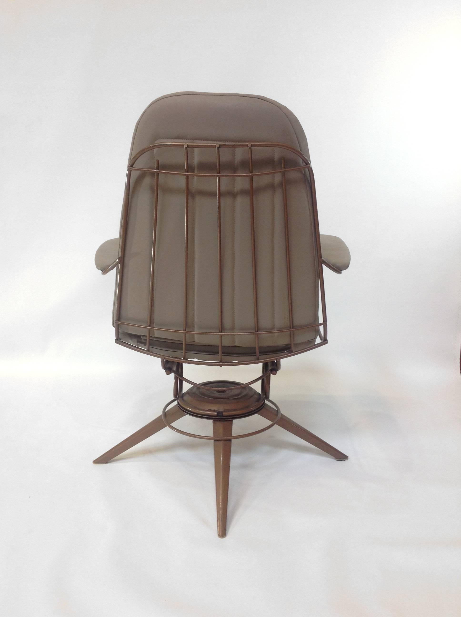 American Mid-Century Modern Homecrest Wire Deck Chairs For Sale