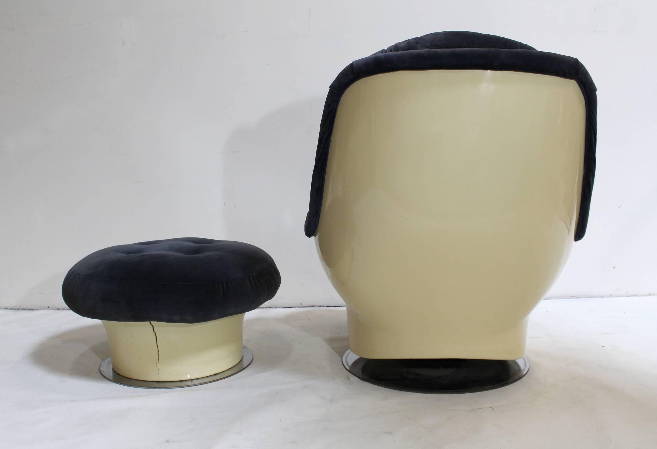 American Milo Baughman for Thayer Coggin Lounge Chair and Ottoman For Sale