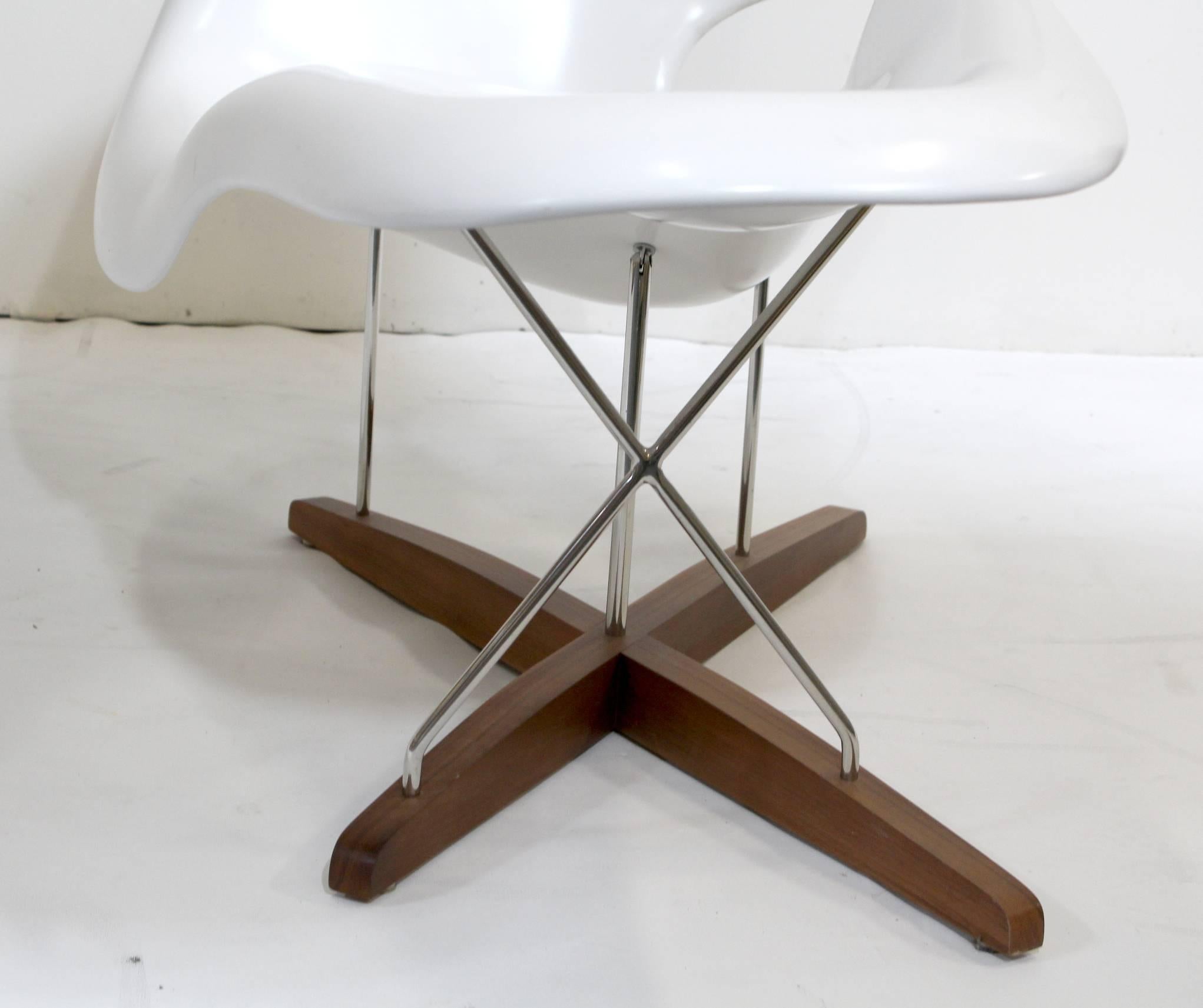 Eames Vitra White La Chaise Chair In Good Condition In Dallas, TX