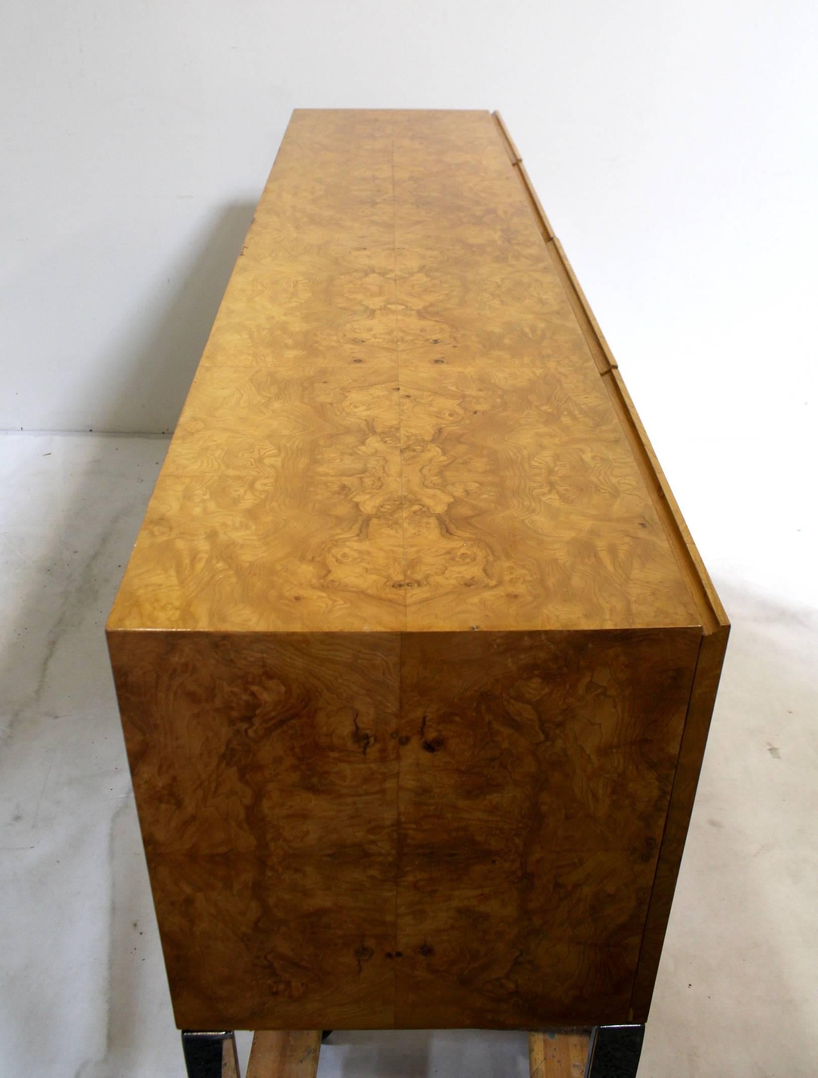 Vintage Milo Baughman for Thayer Coggin Burl and Chrome Credenza, Signed In Good Condition For Sale In Dallas, TX