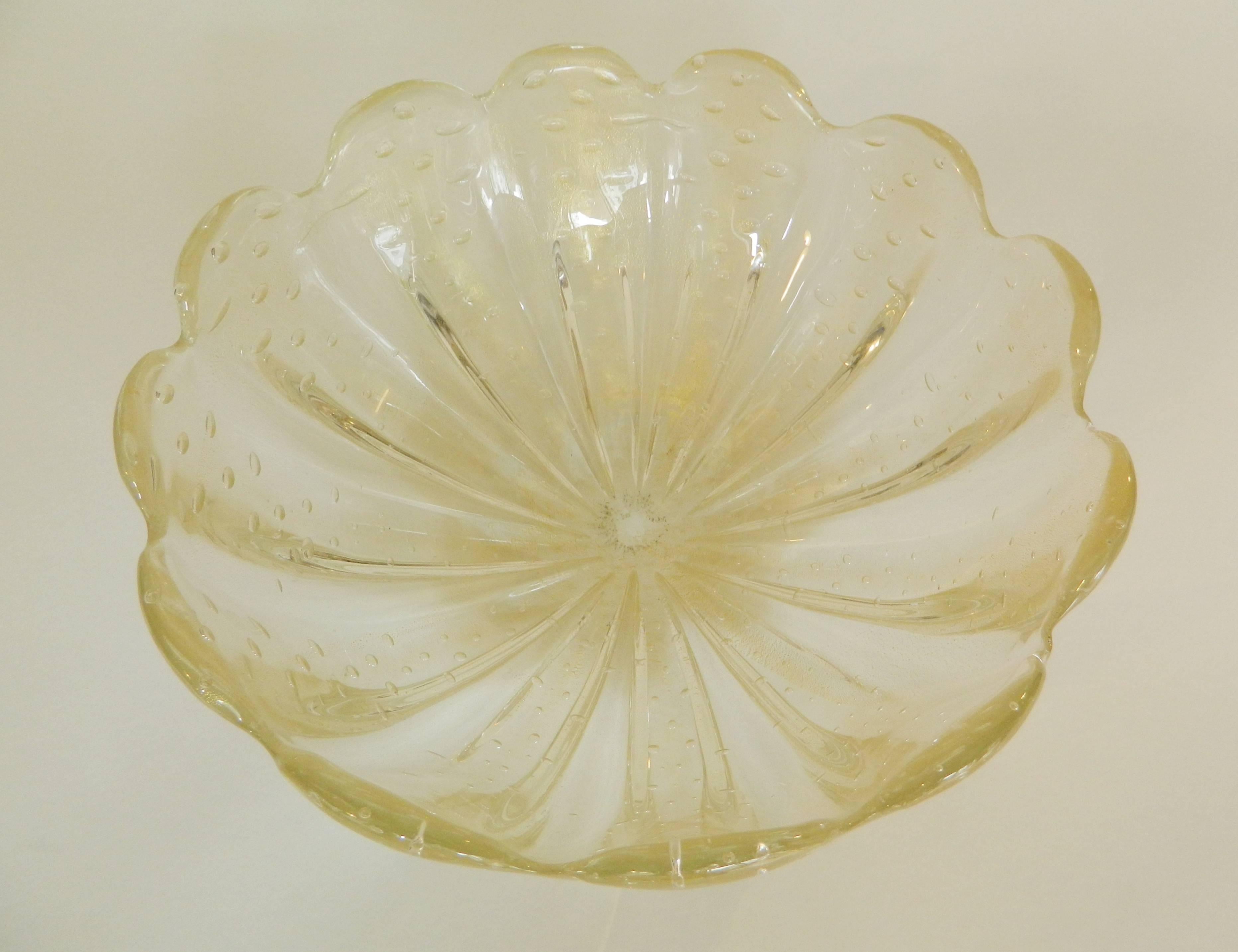 Beautiful Murano glass bowl, circa 1960s