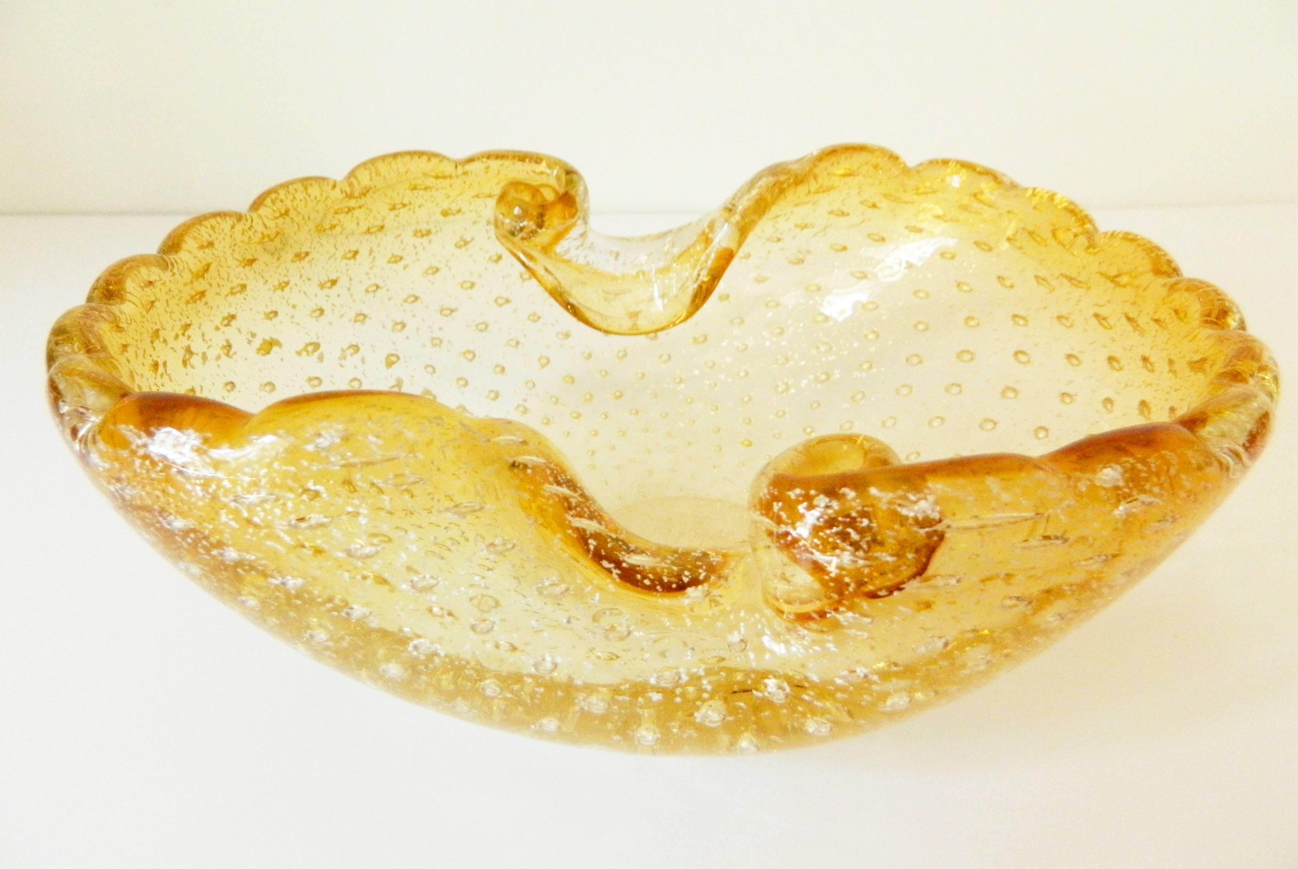 Modern Golden Italian Murano Art Glass Bowl In Excellent Condition For Sale In New York, NY