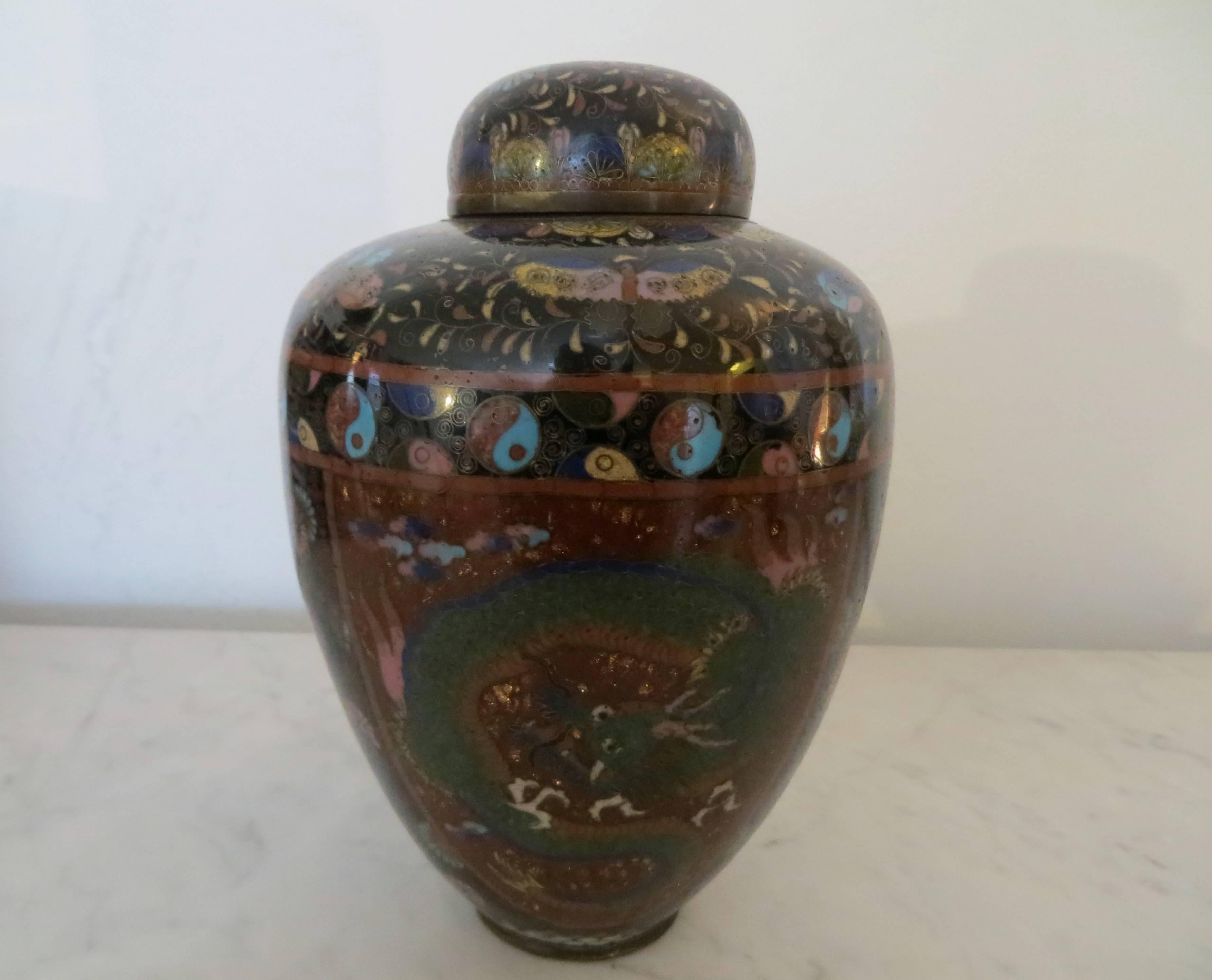 Beautiful 18th Century, Japanese cloissone urn  For Sale 1