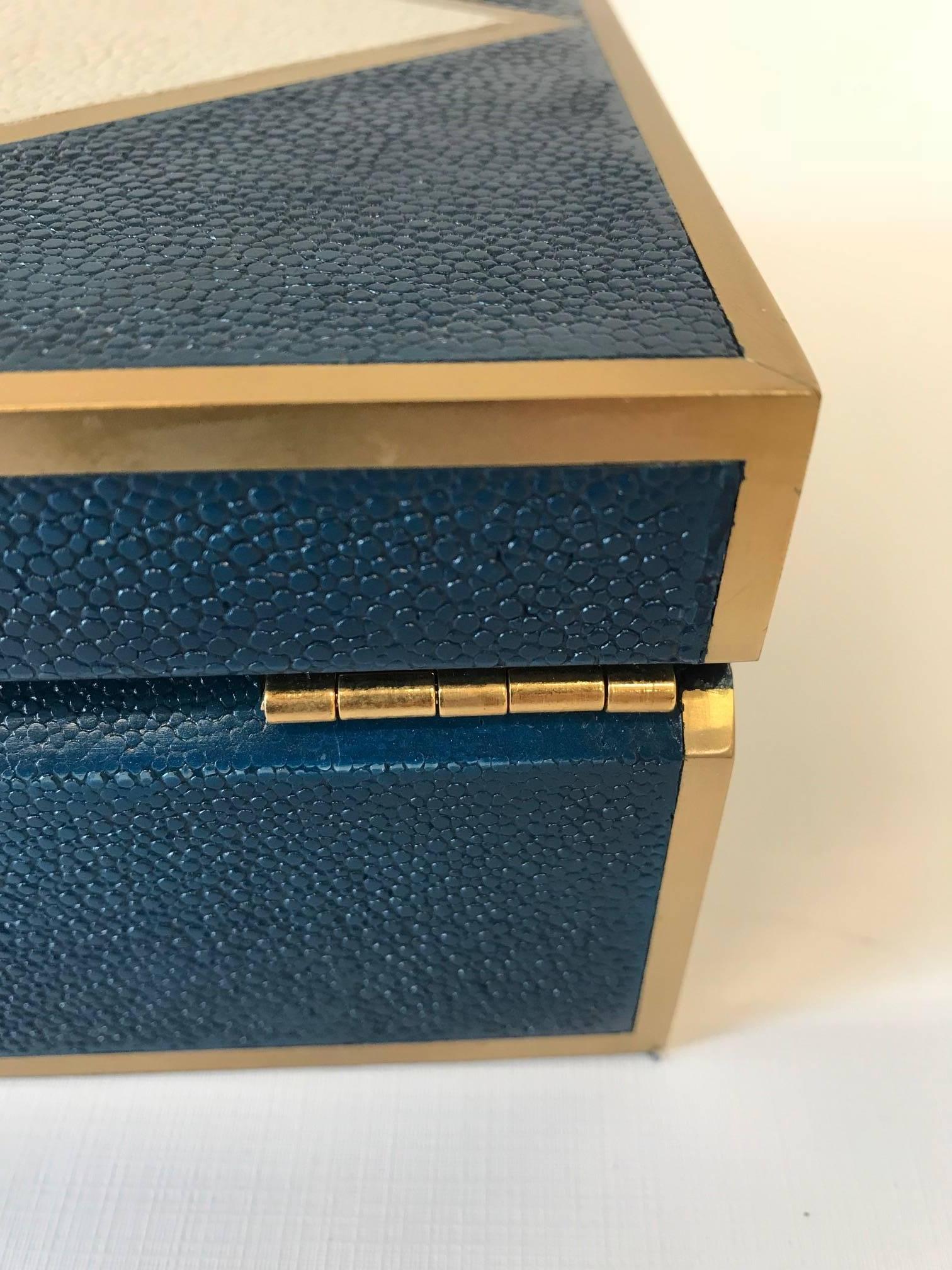 Navy Blue and natural Shagreen Box with Brass Inlay  For Sale 3