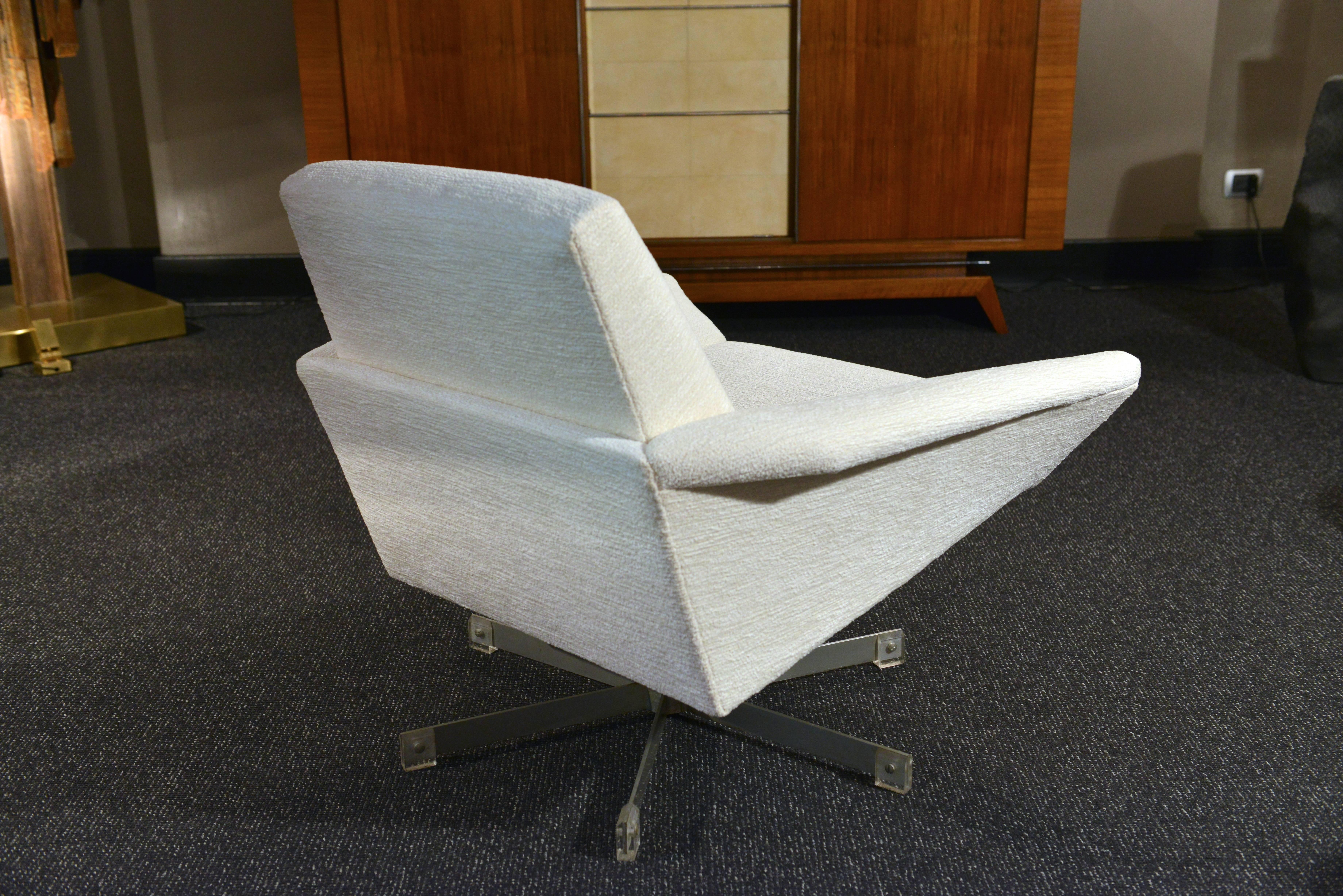 Swivel Armchairs of the Early 1960s by Georges Vanrijk for Beaufort In Excellent Condition In Roma, IT