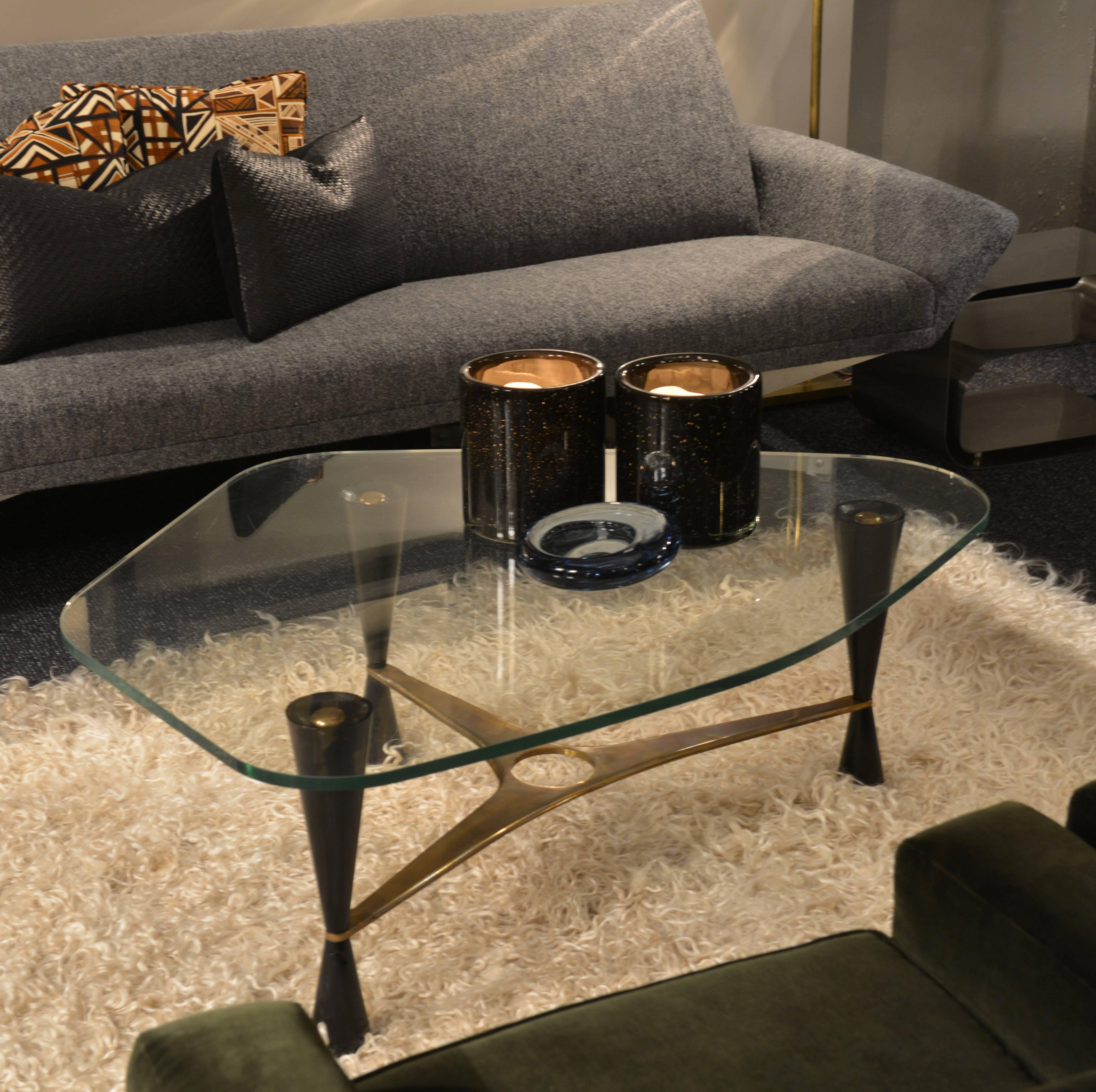 Edward Wormley, Coffee Table 5309 in Lacquered Black Wood, Brass and Glass 3
