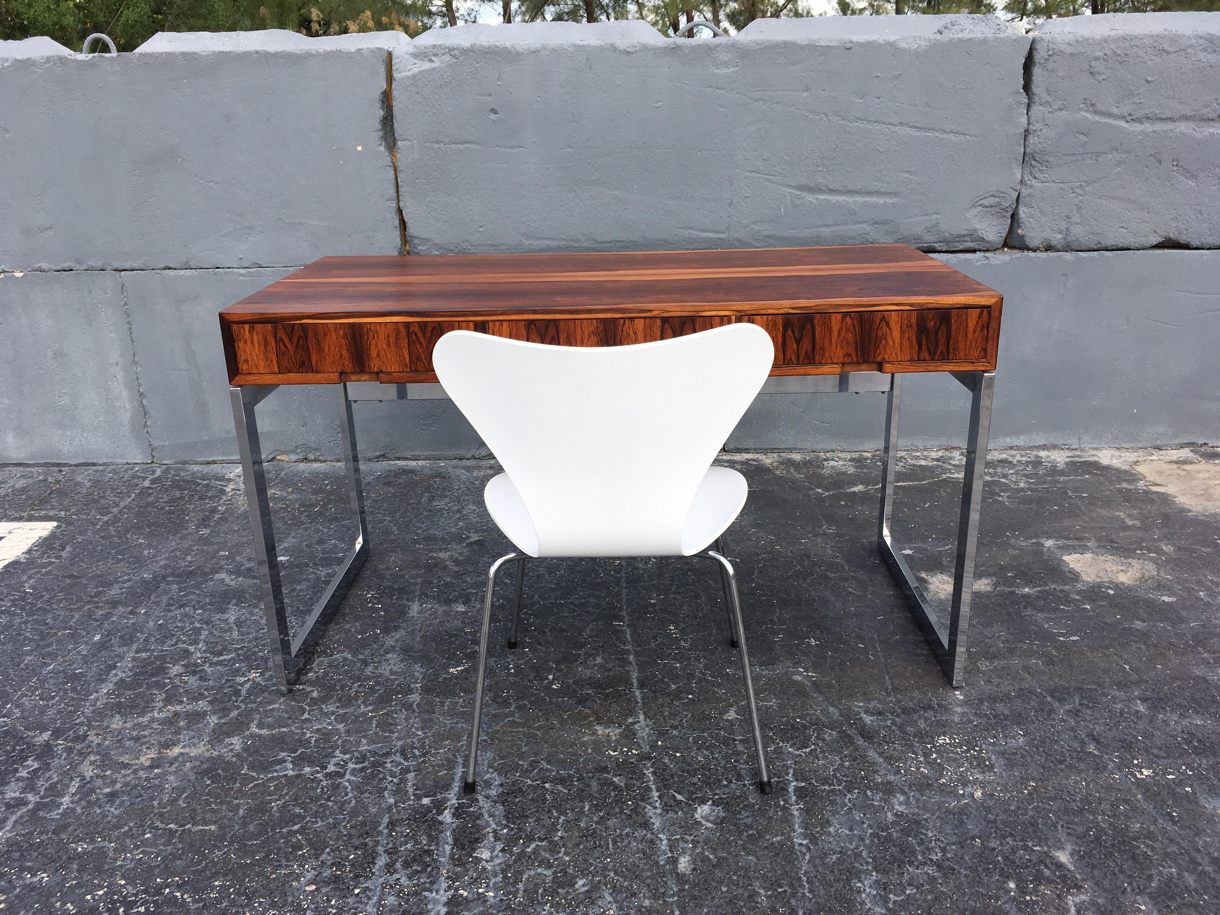 Danish Desk in Style of Milo Baughman  1