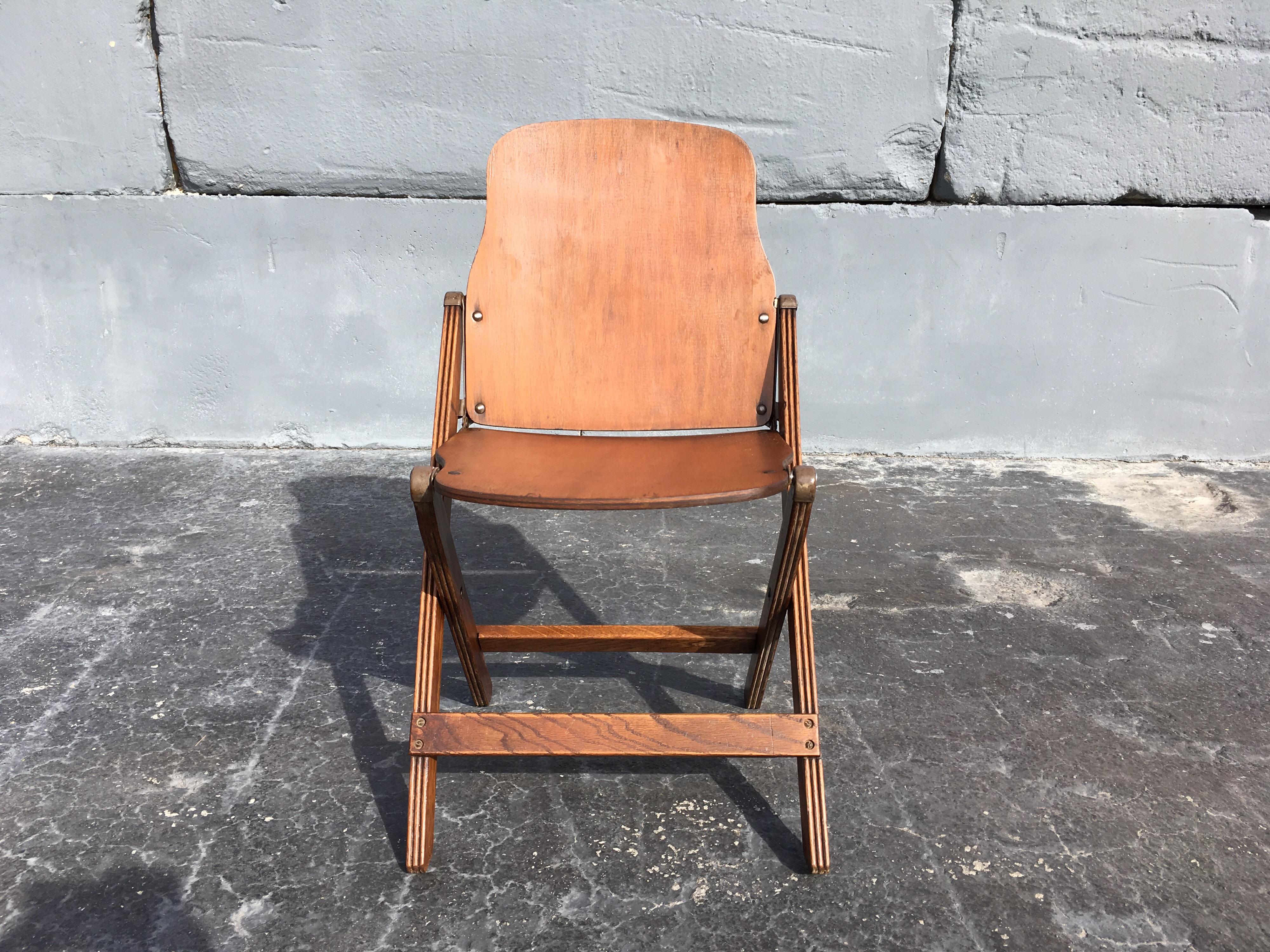 Set of Six Great Vintage Folding Chairs In Good Condition In Miami, FL