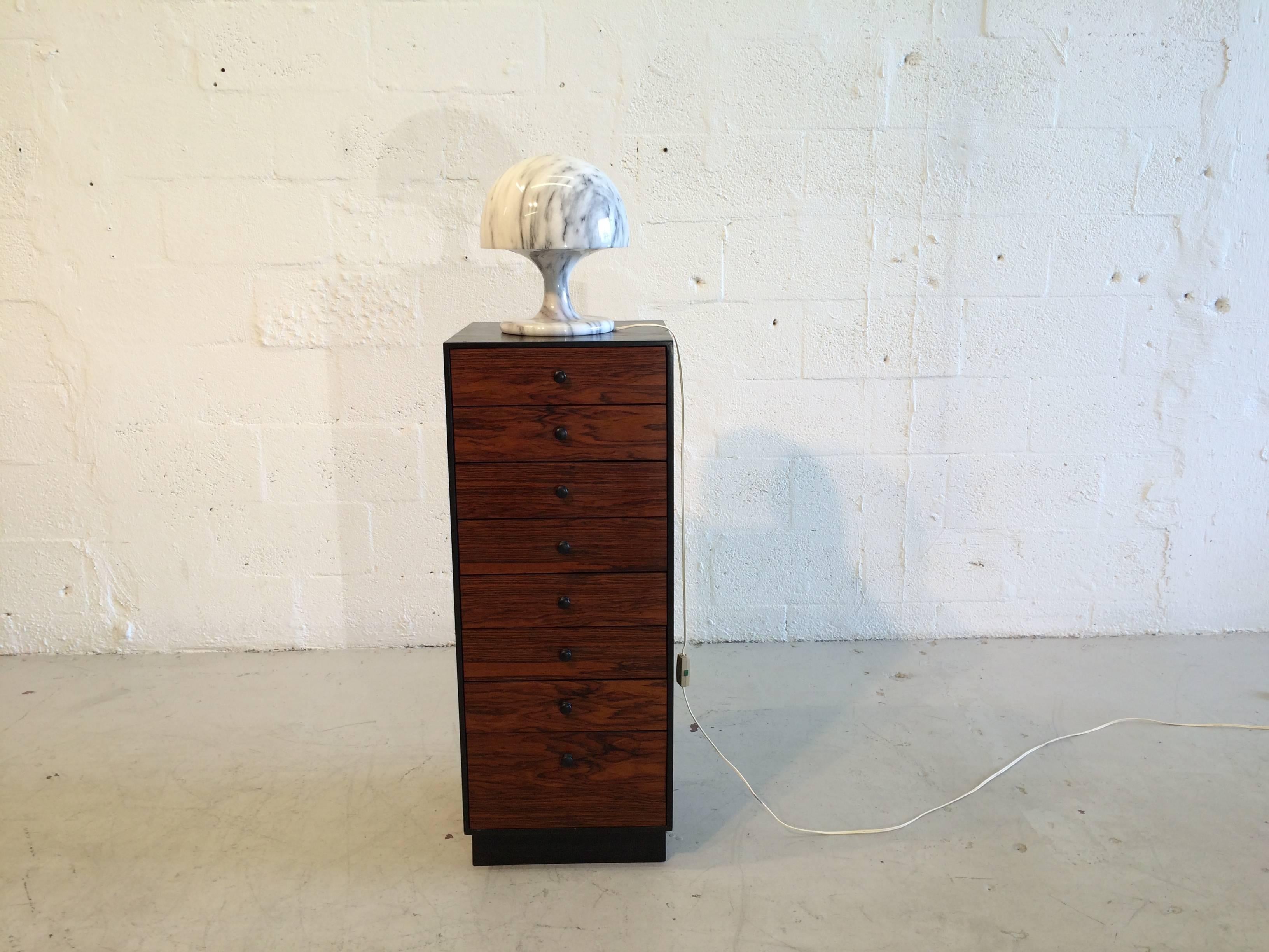 Nice marble table lamp, Italy, 1970s. Top comes off for easy exchange of bulb.