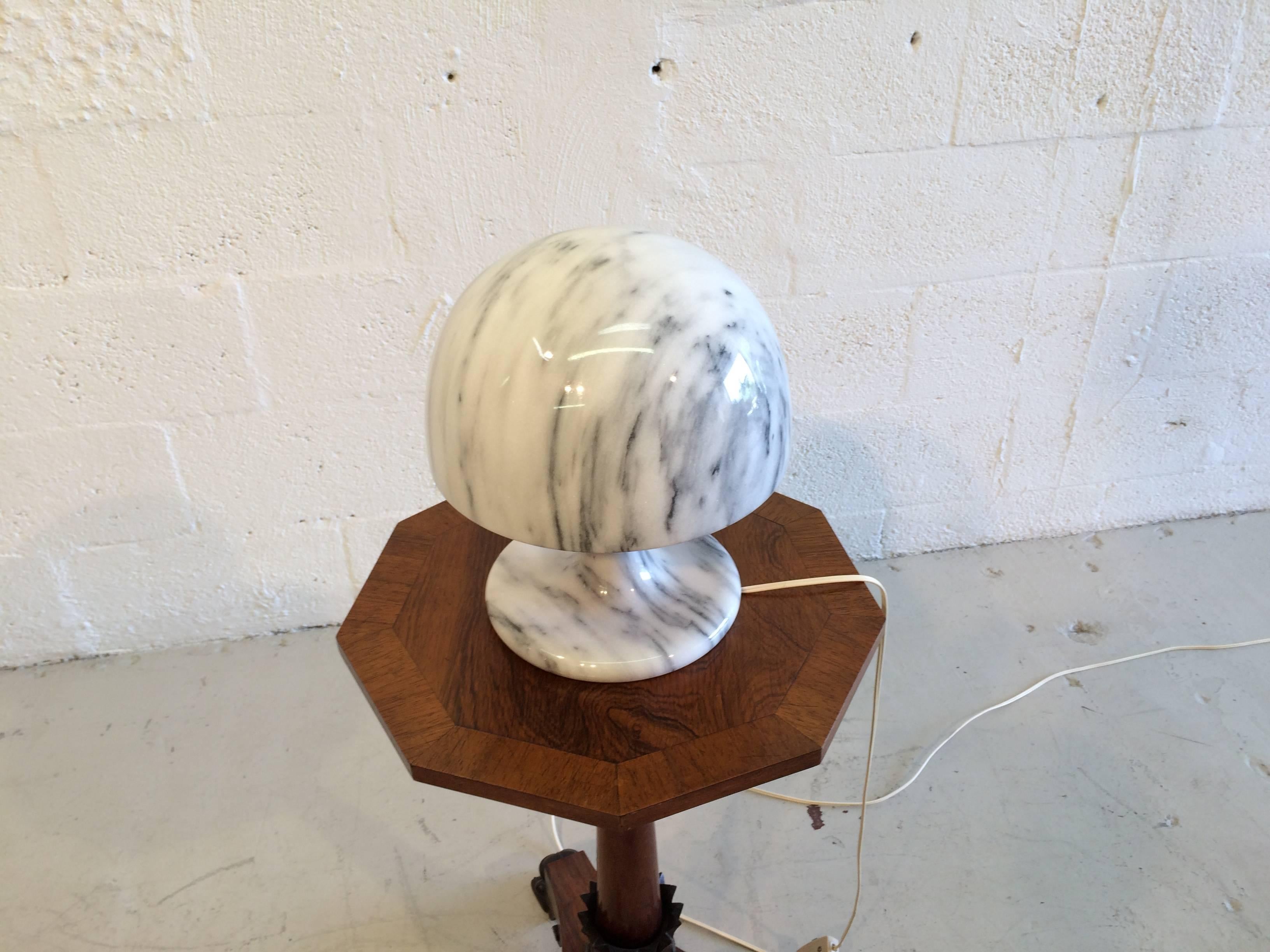 Nice Marble Table Lamp, Italy, 1970s In Good Condition In Miami, FL