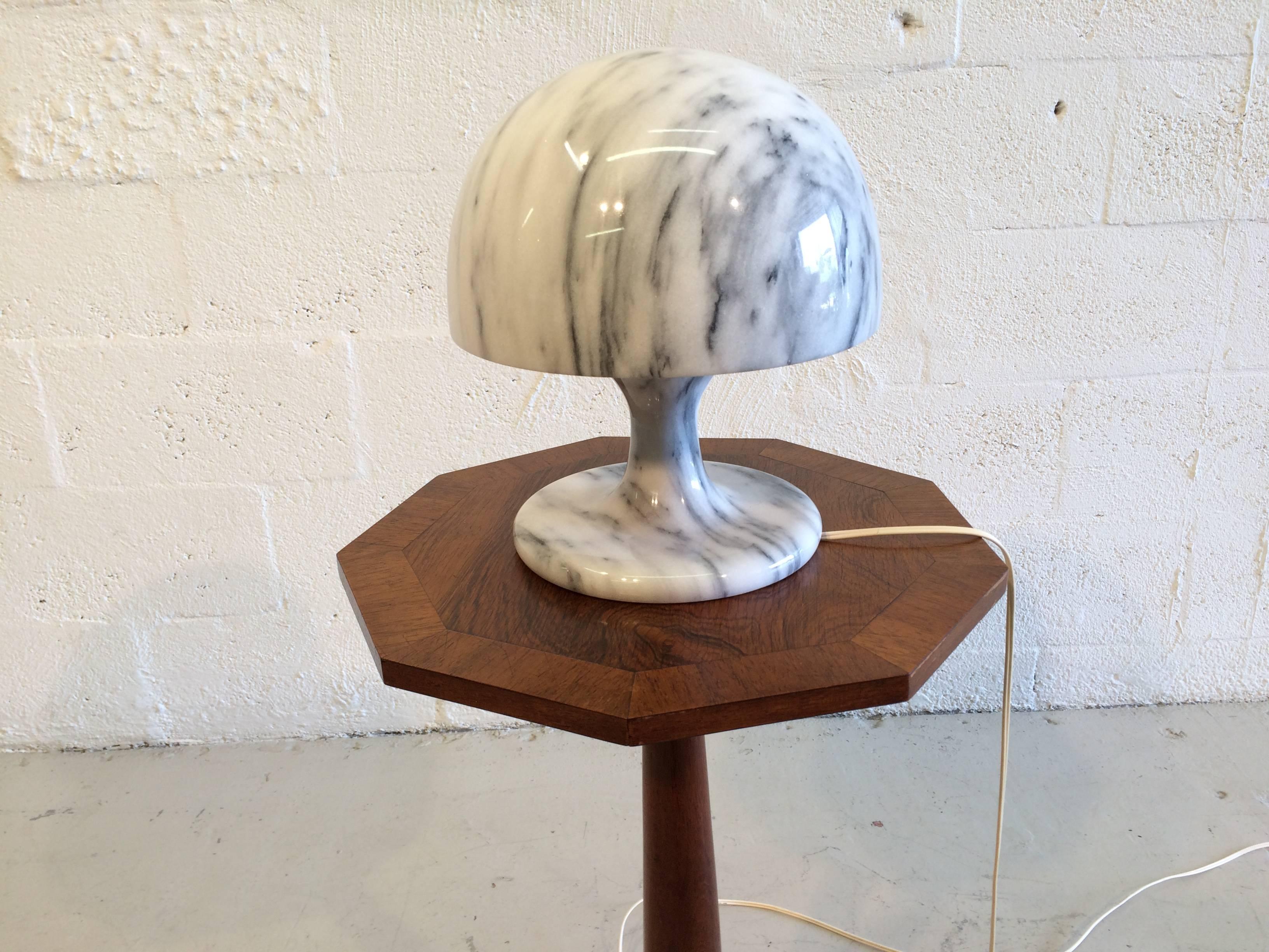 Late 20th Century Nice Marble Table Lamp, Italy, 1970s