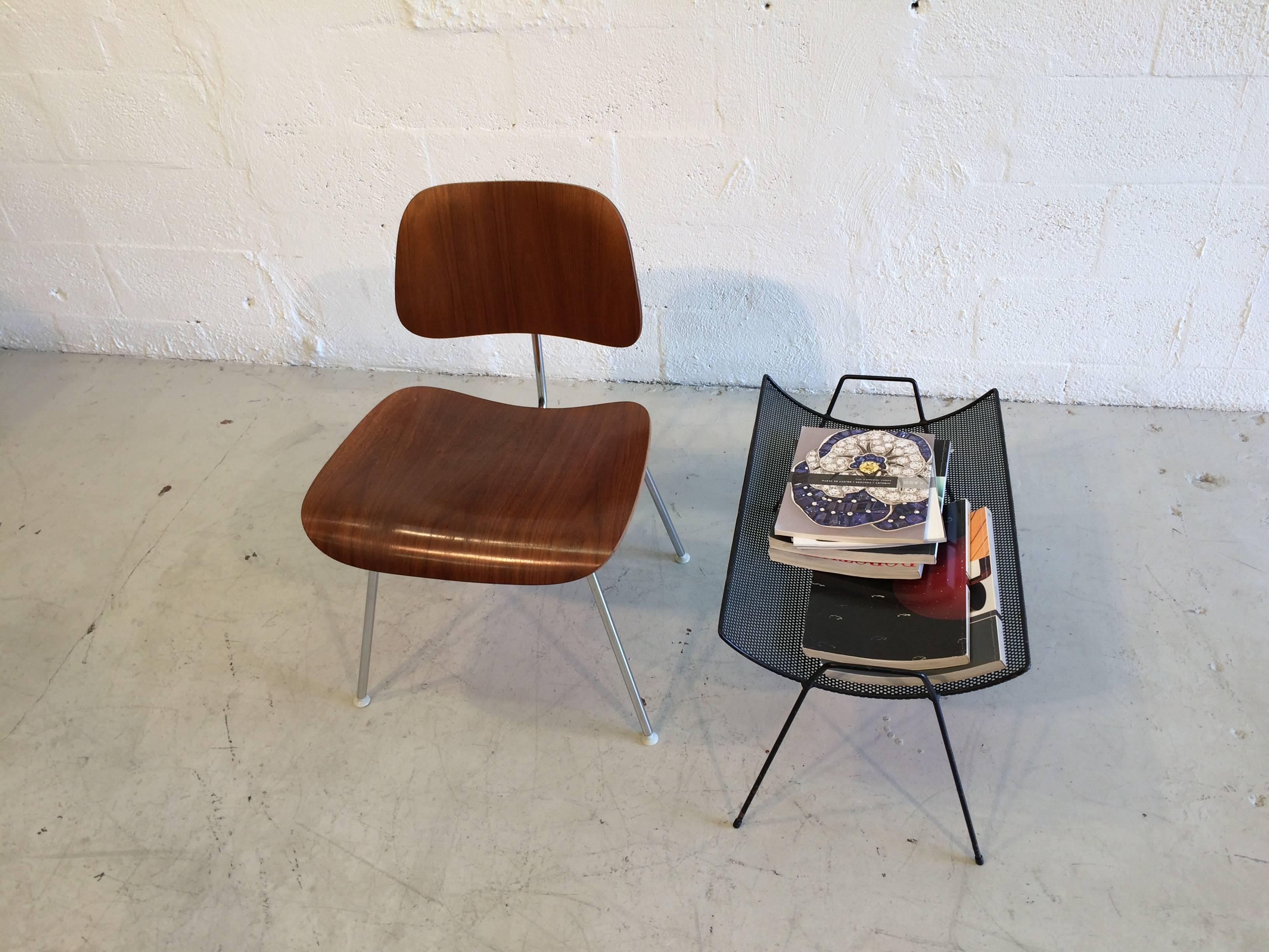 Sweet American magazine rack, 1950s. Works well with Eames Knoll Nelson.