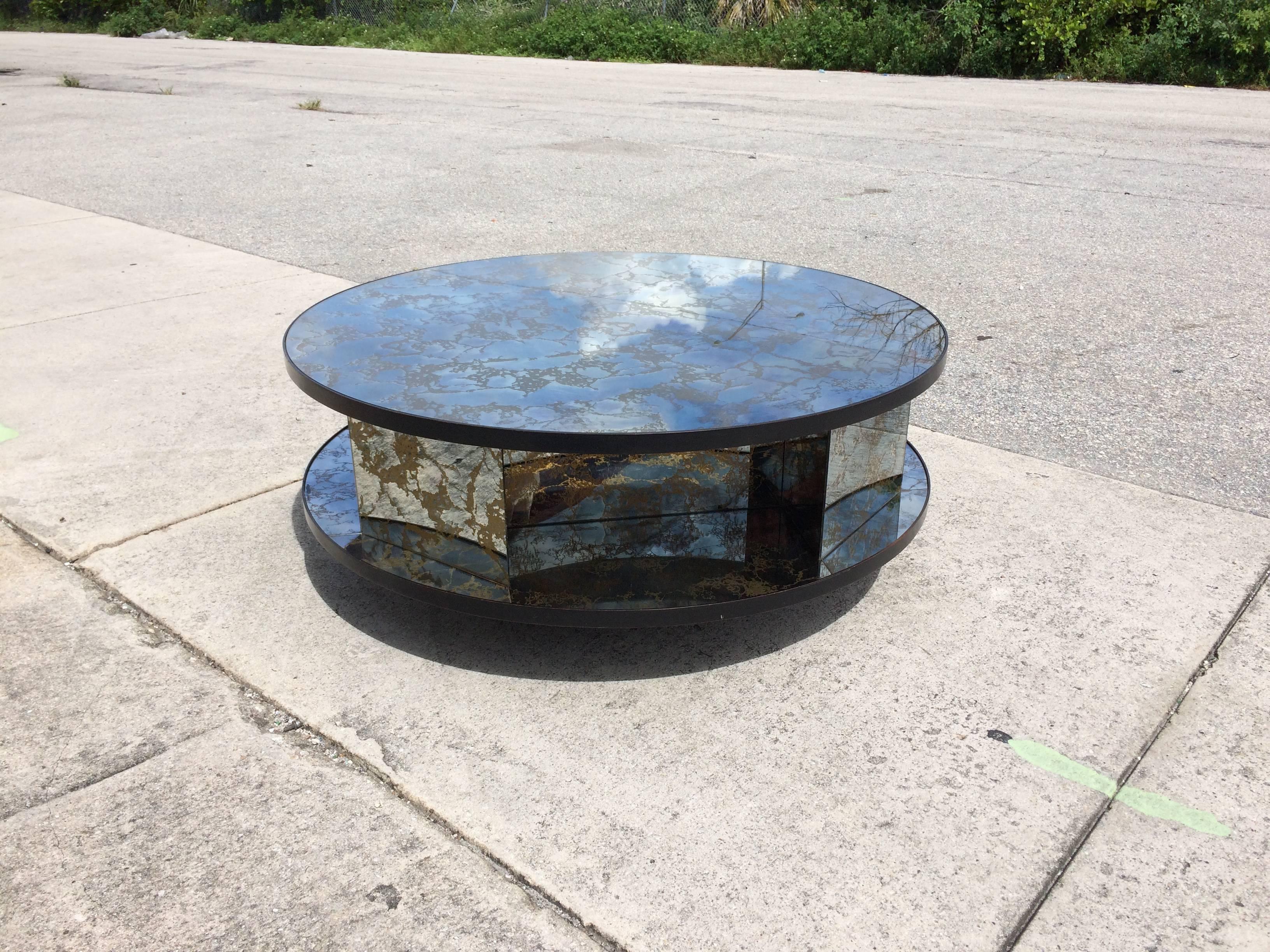 Mid-20th Century Rotating Two-Tiered Mirrored Coffee Table Gold Vein, USA, 1940s