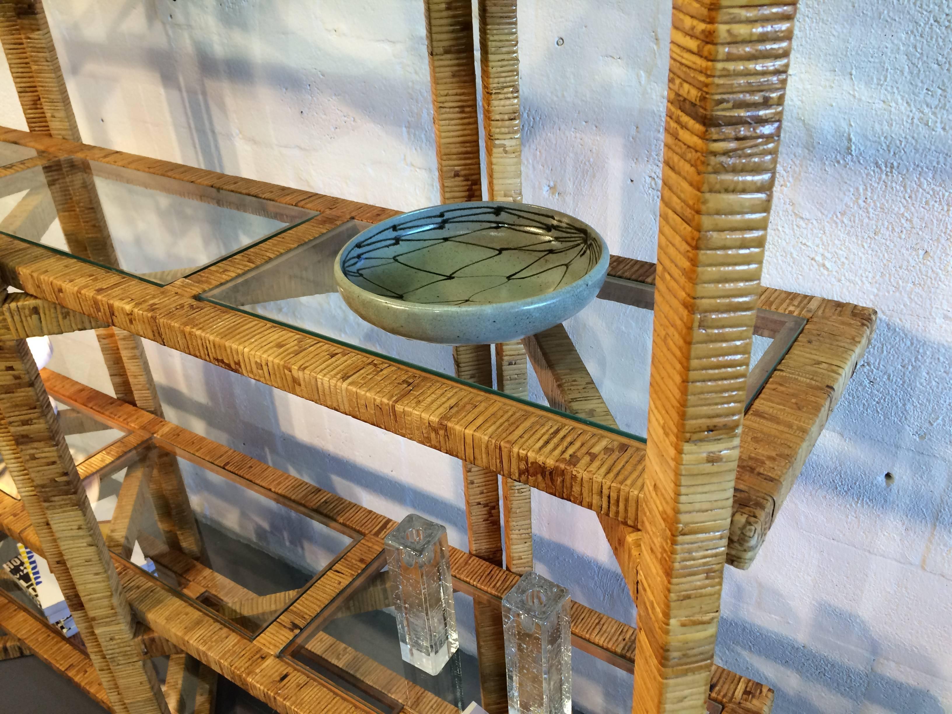 Beautiful Mid-Century Modern Rattan Wrapped Shelf In Good Condition For Sale In Miami, FL
