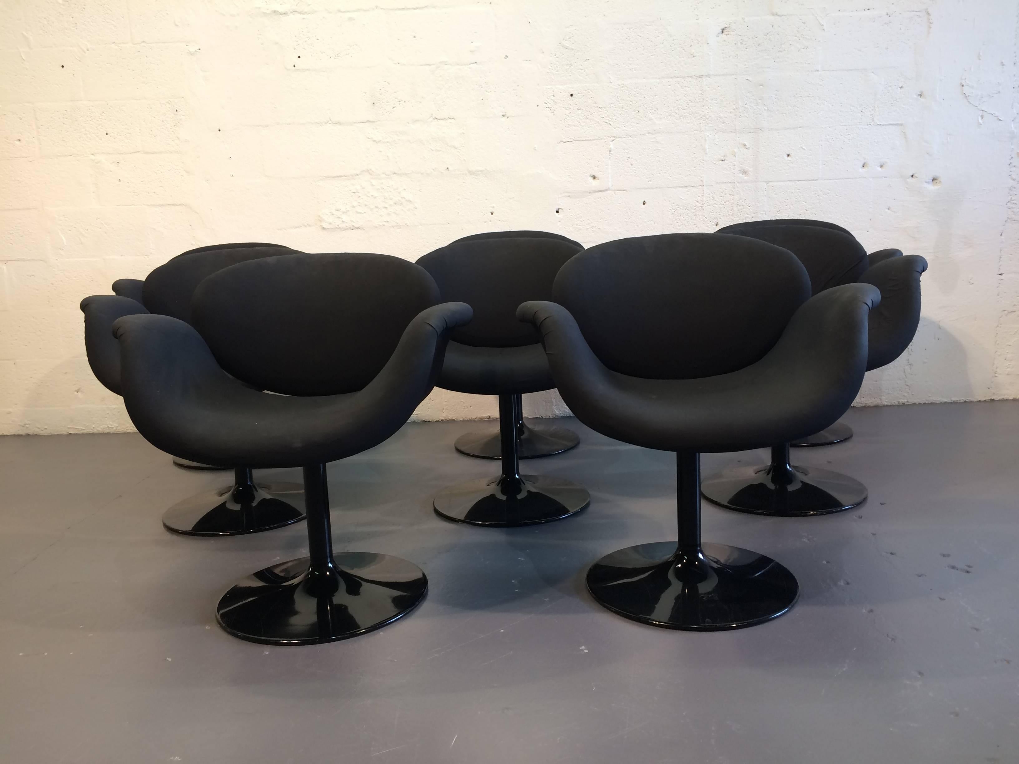 Rare set of eight tulip chairs designed by Pierre Paulin and made by Artifort. The chairs swivel.
