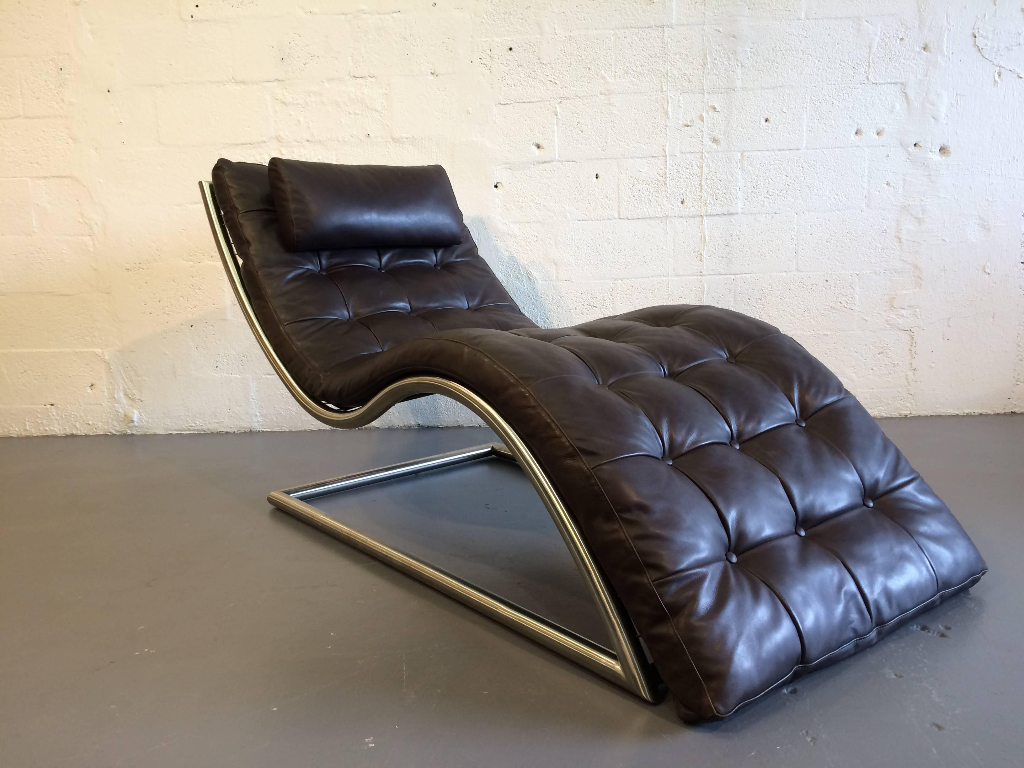 Incredible Stainless Steel and Leather Designer Chaise Longue In Good Condition In Miami, FL