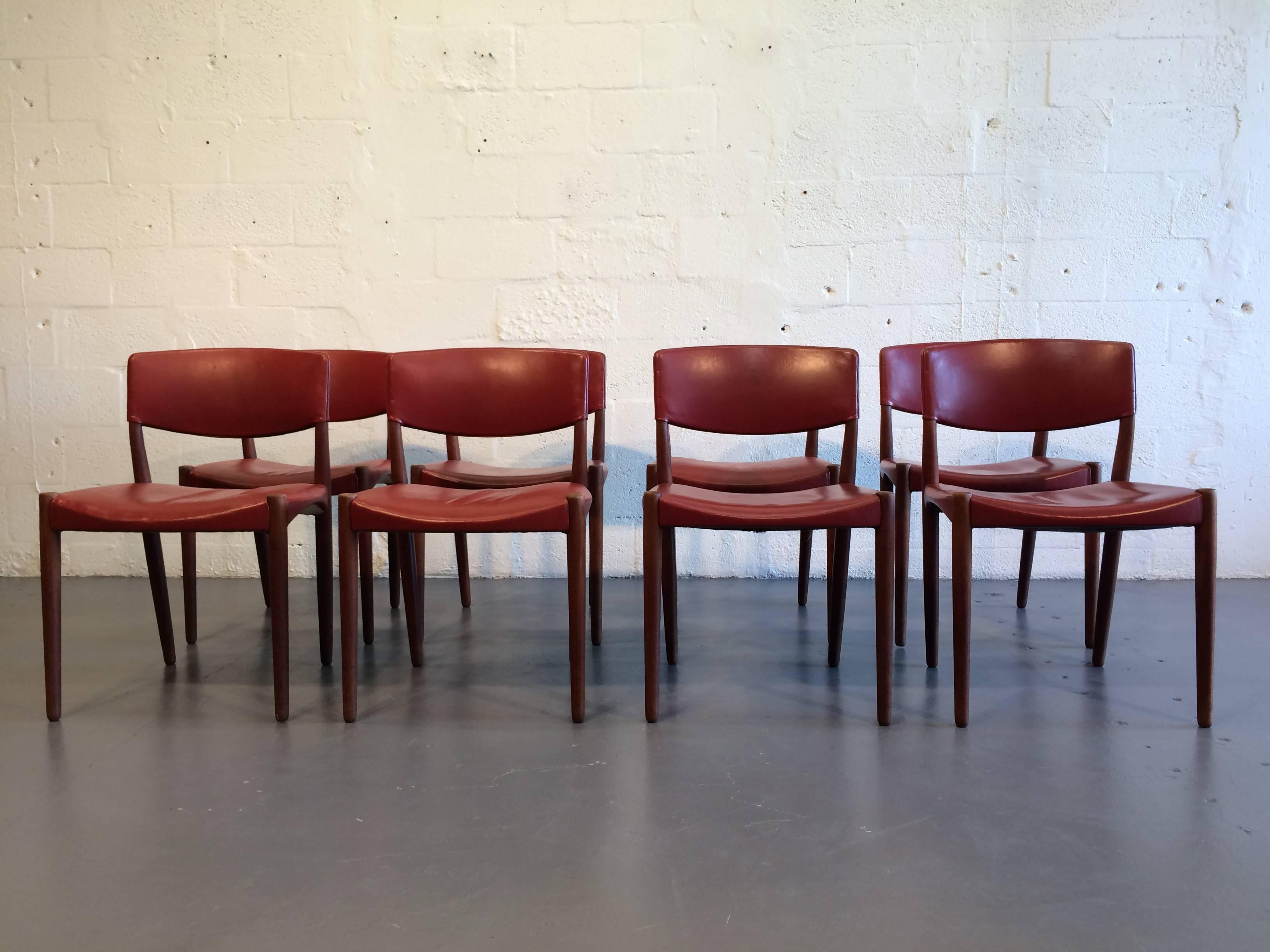 Eight Dining Chairs by Ejner Larsen & Aksel Bender Madsen Red Leather Teak Brown For Sale 2