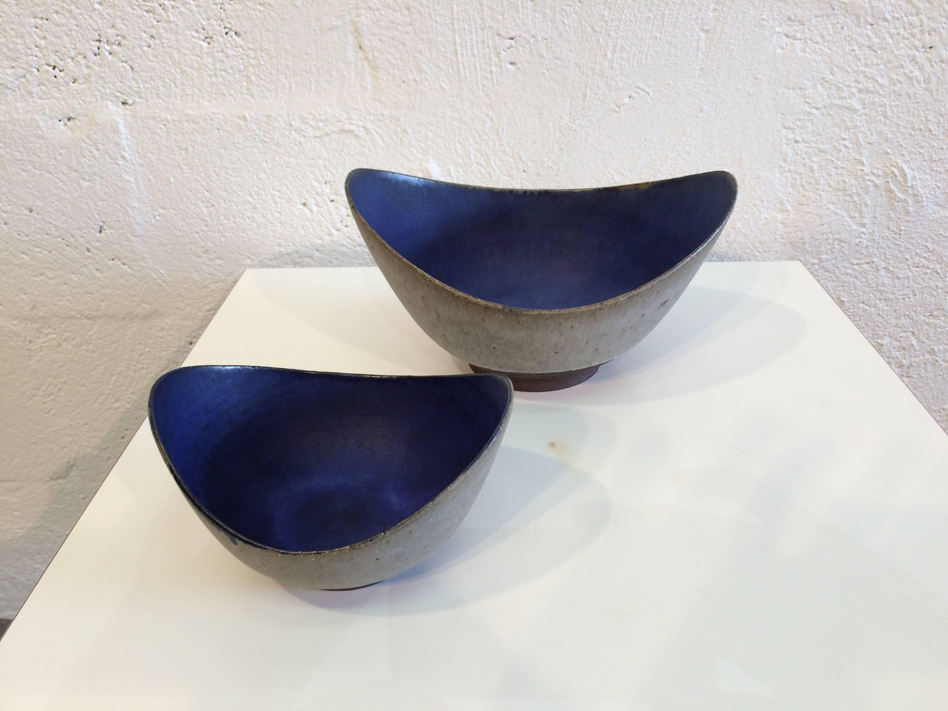 Two Thomas Toft Bowls Studio Pottery, Denmark, 1950s, Danish Modern For Sale 1