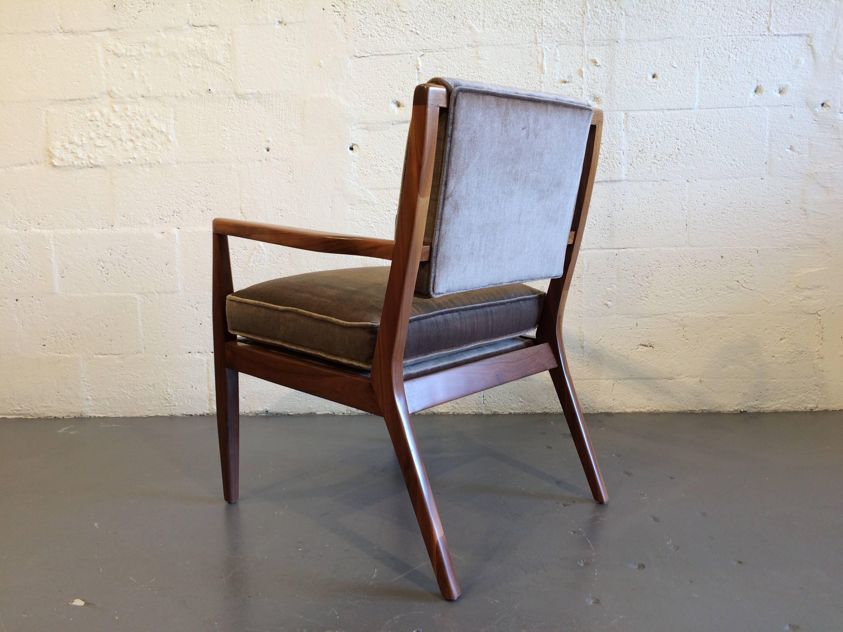 Pair of Mid-Century Modern Walnut Armchairs, USA, 1950s In Good Condition In Miami, FL