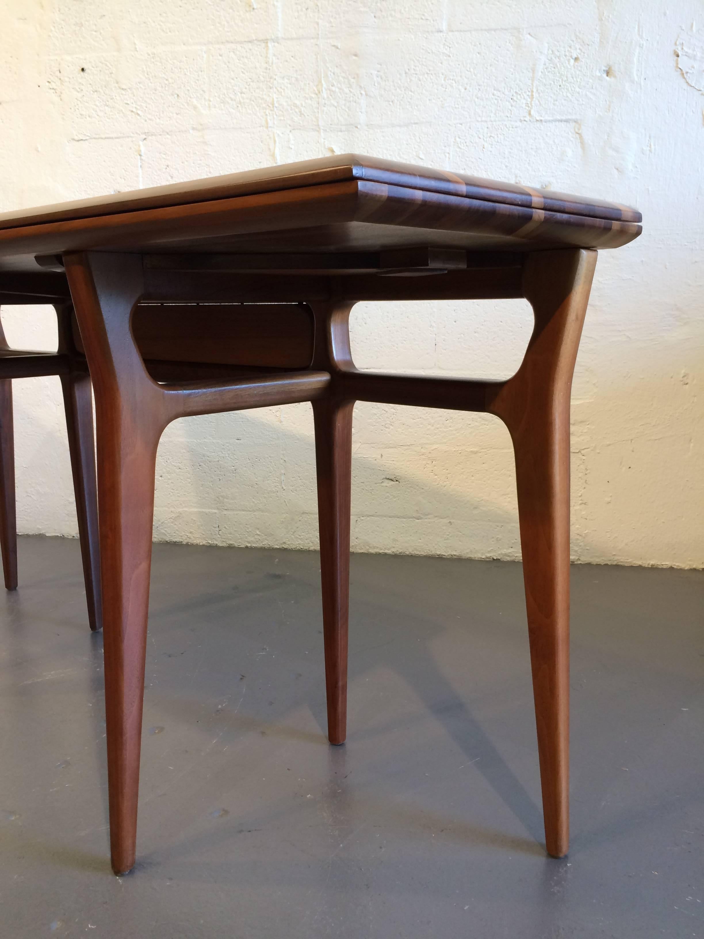 Mid-20th Century Walnut Flip-Top Console Table in Style of Gio Pont, Dining Table, 1950s