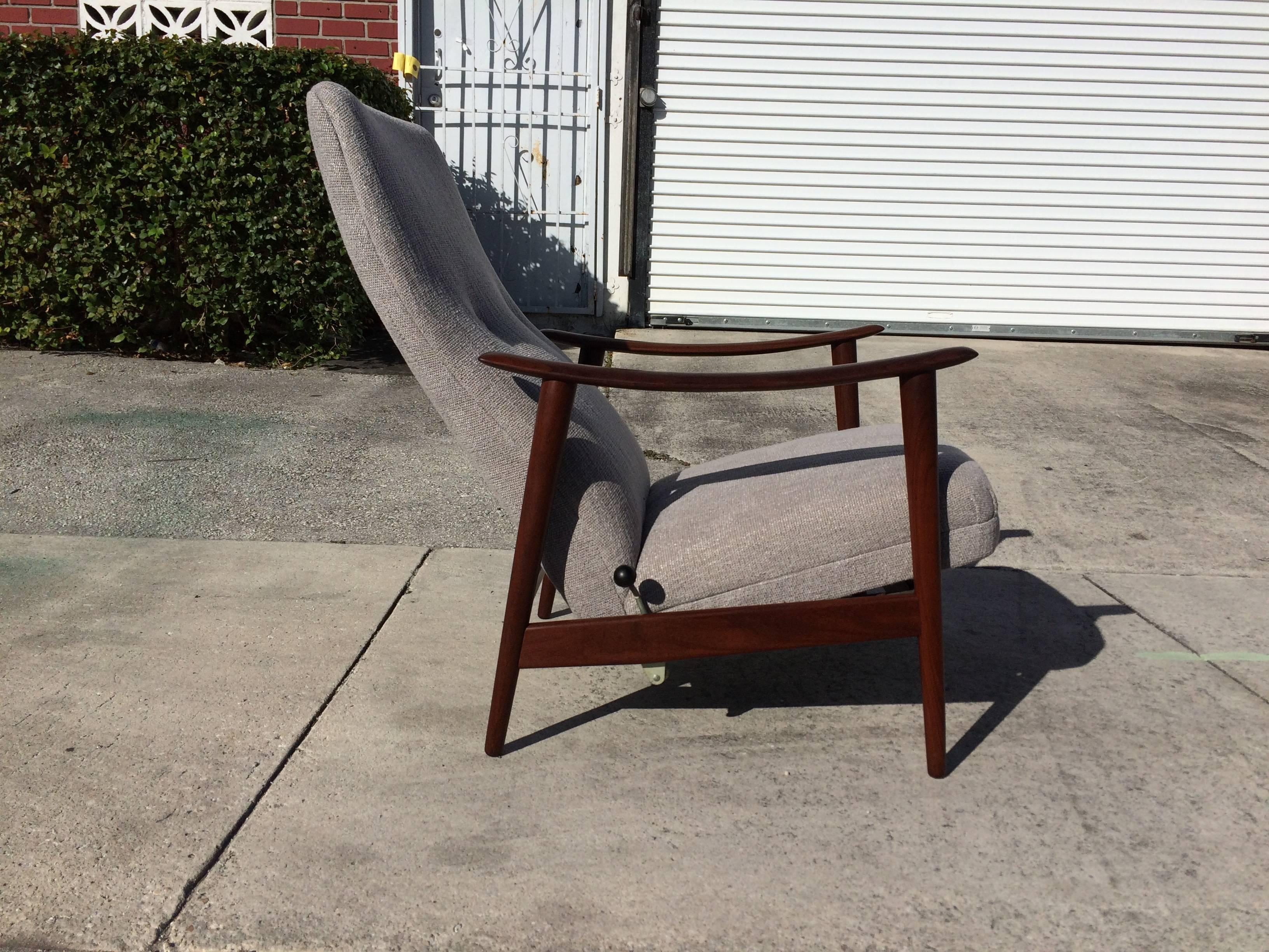 Westnofa Lounge Chair and Ottoman Danish Modern, Walnut 1