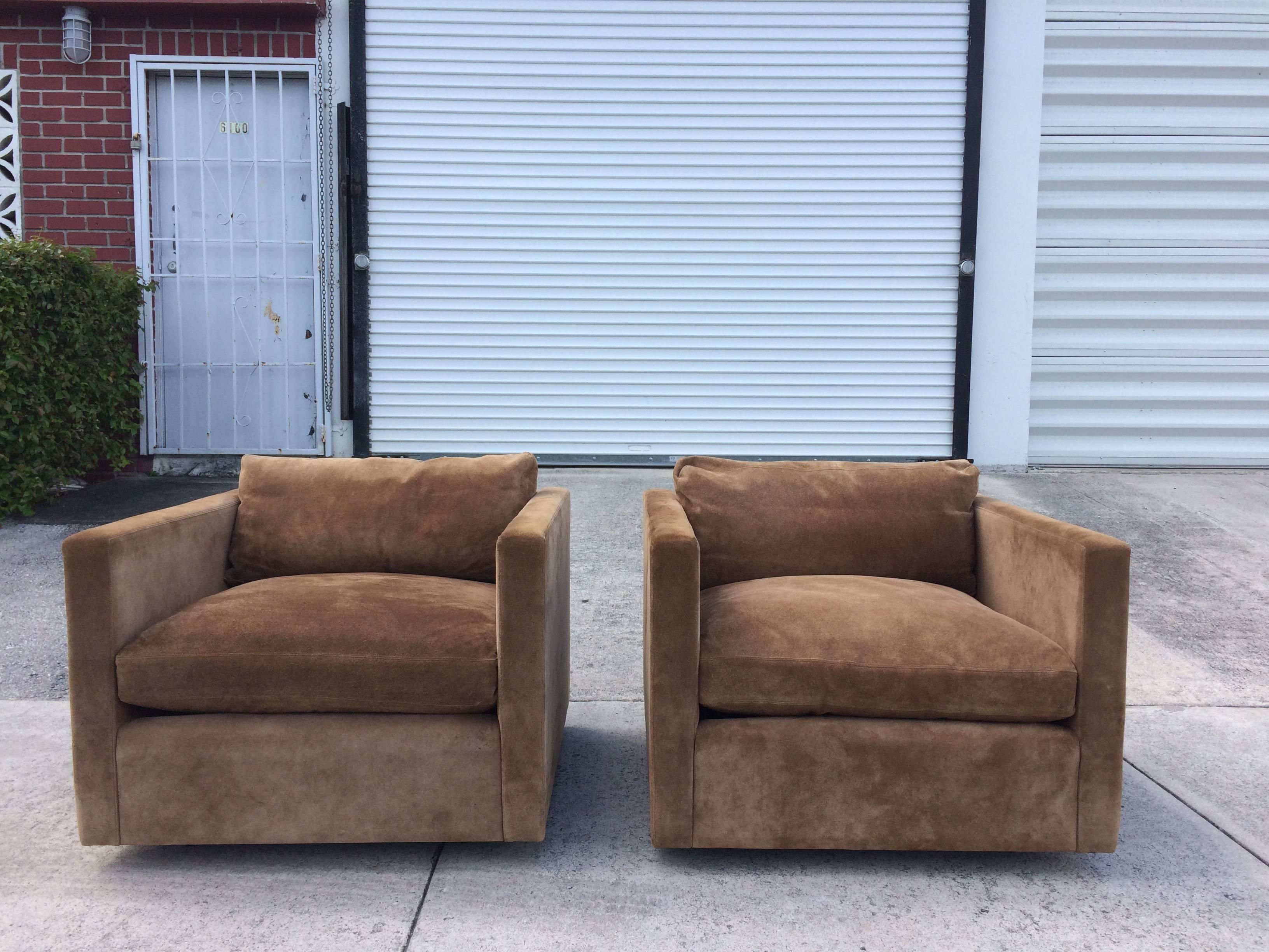 Late 20th Century Pair of Charles Pfister Suede Leather Lounge Chairs for Knoll