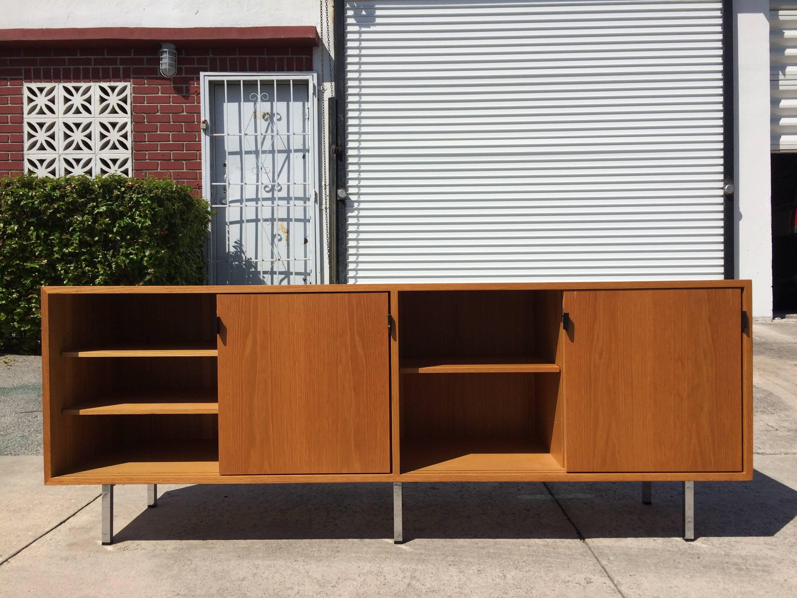 American Nice Florence Knoll Credenza on Chrome Legs, USA, 1970s