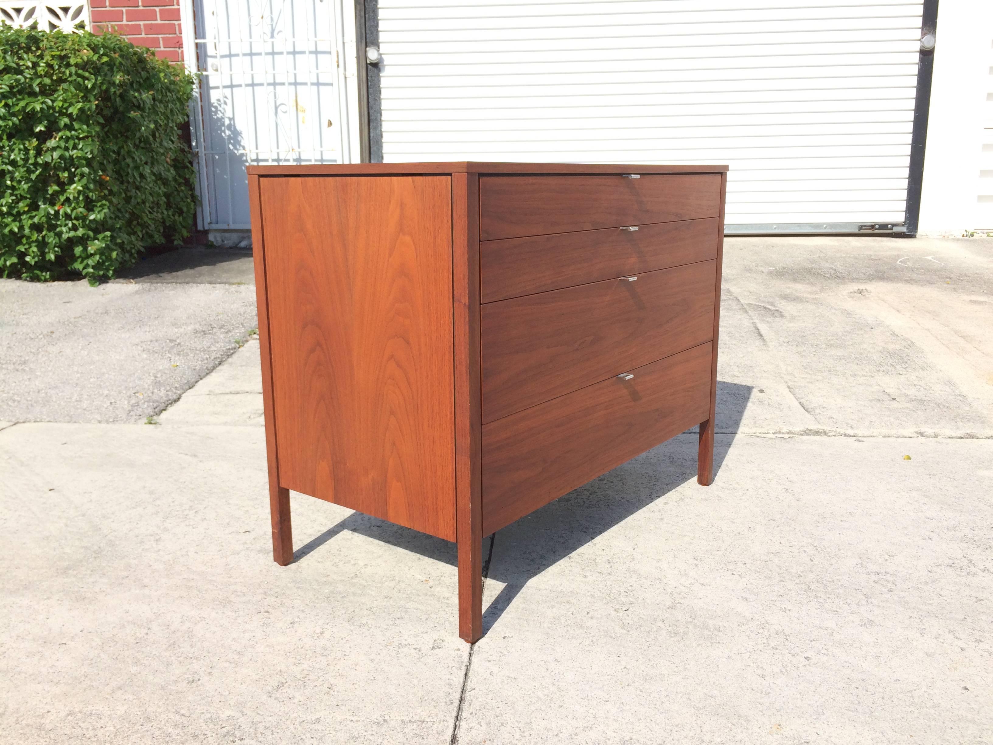 Late 20th Century Pair of Walnut Florence Knoll Dressers Chests