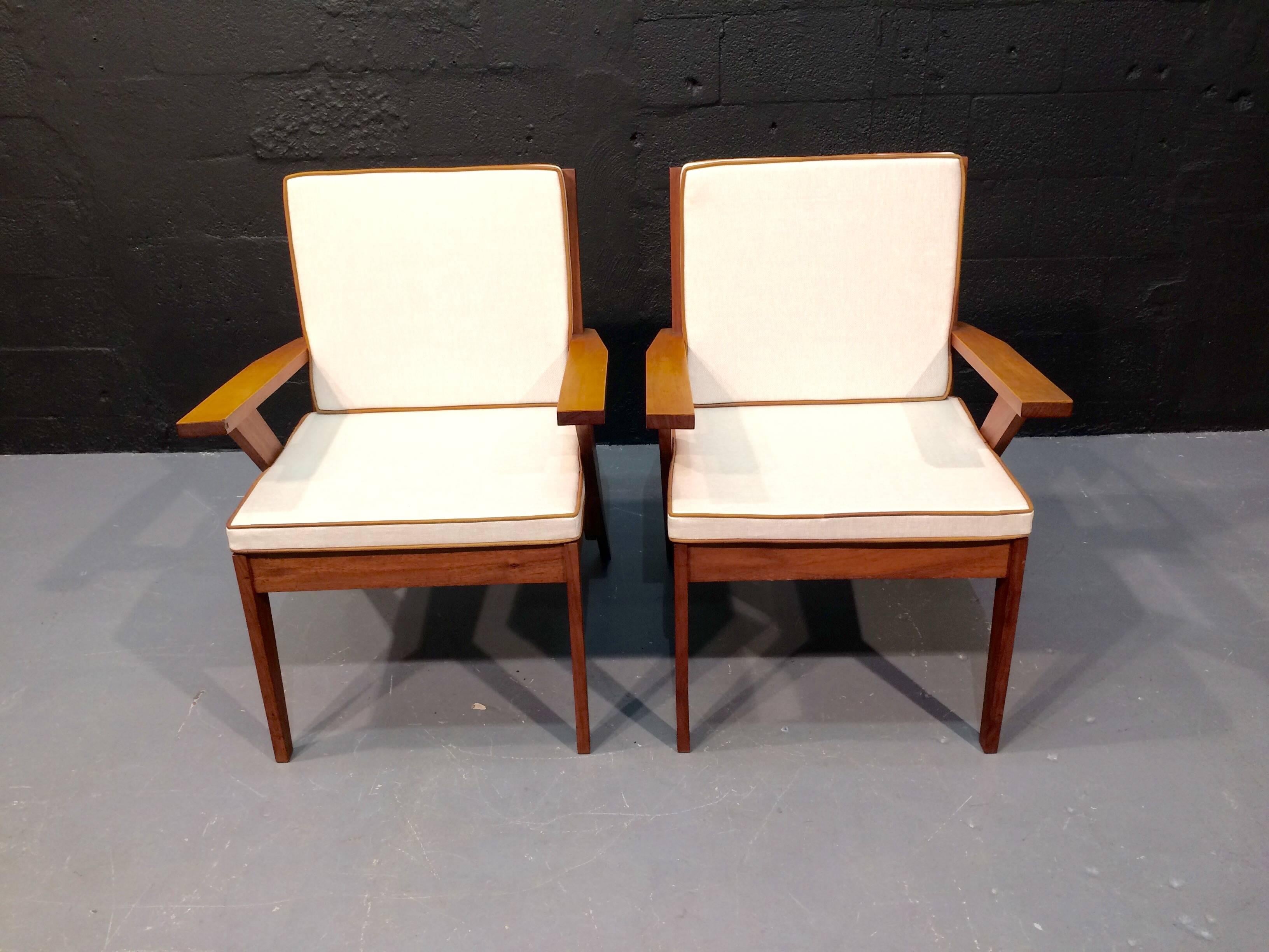 Leather Pair of Great Armchairs in the Style of Pierre Jeanneret, 1950s, Brown, Wood For Sale