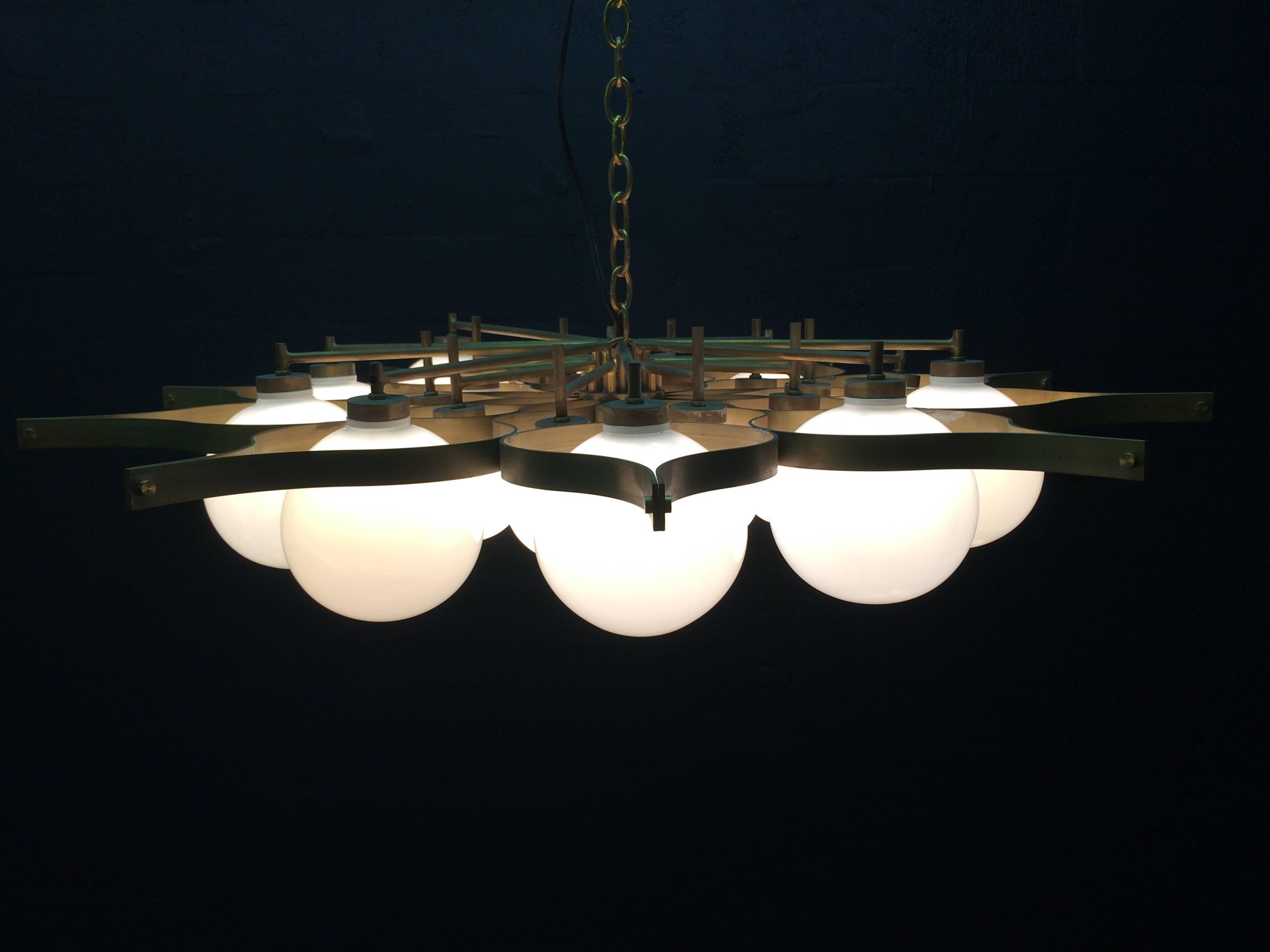 Beautiful Chandelier in the Style of Gio Ponti 1