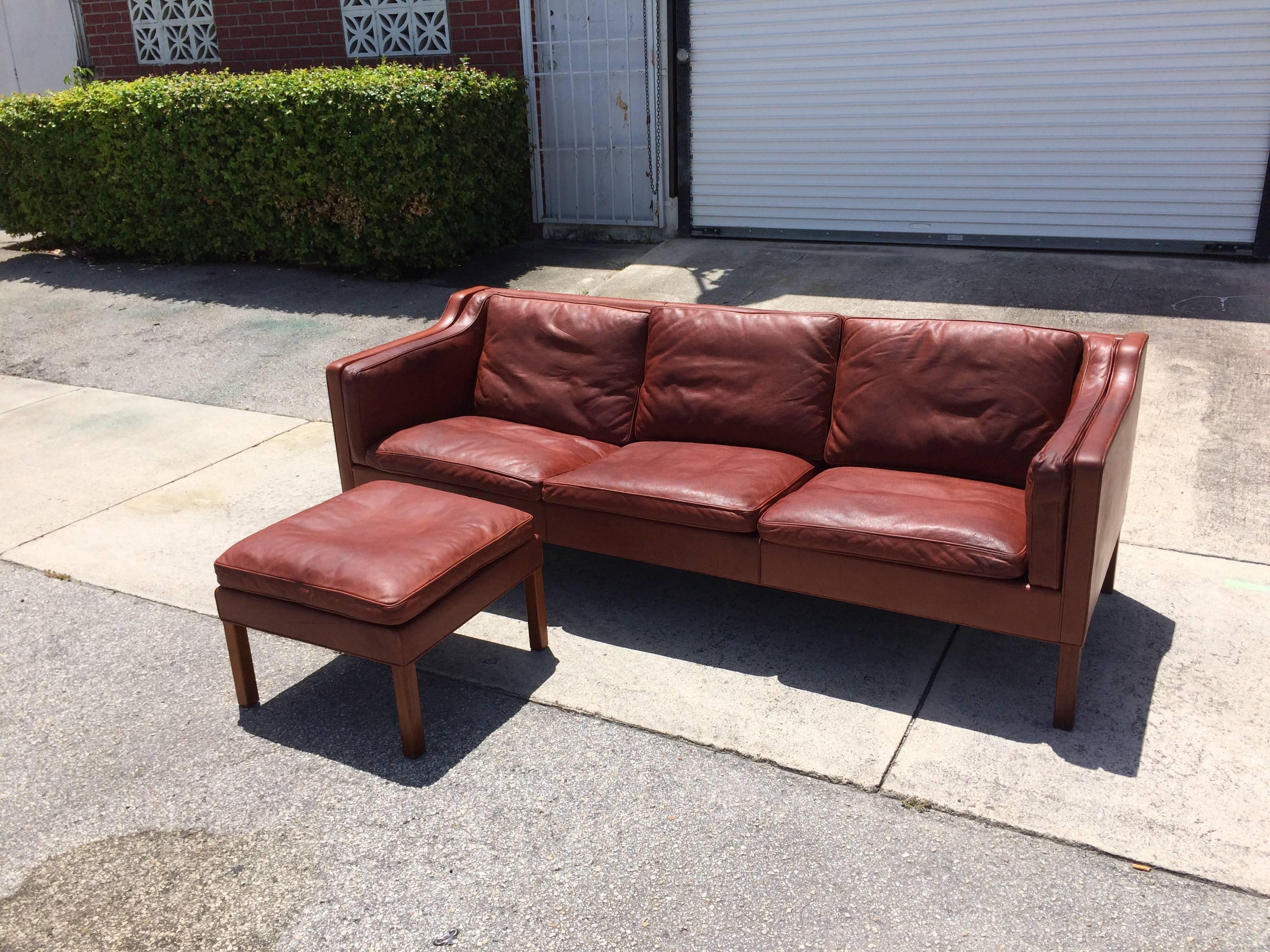 Beautiful Cognac Leather Ottoman by Børge Mogensen In Good Condition In Miami, FL