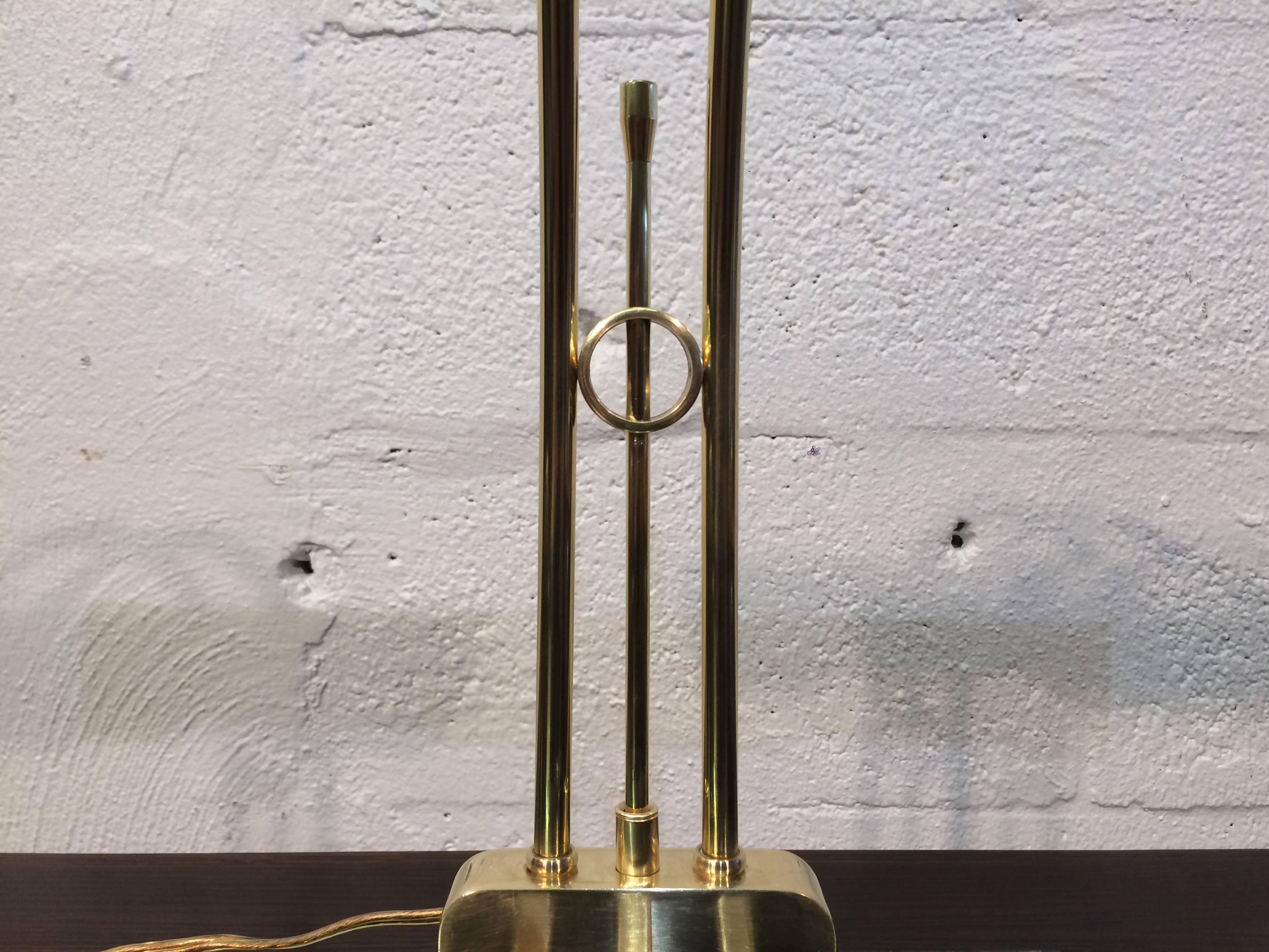 Designer Table Lamp, Brass and Glass In Good Condition For Sale In Miami, FL