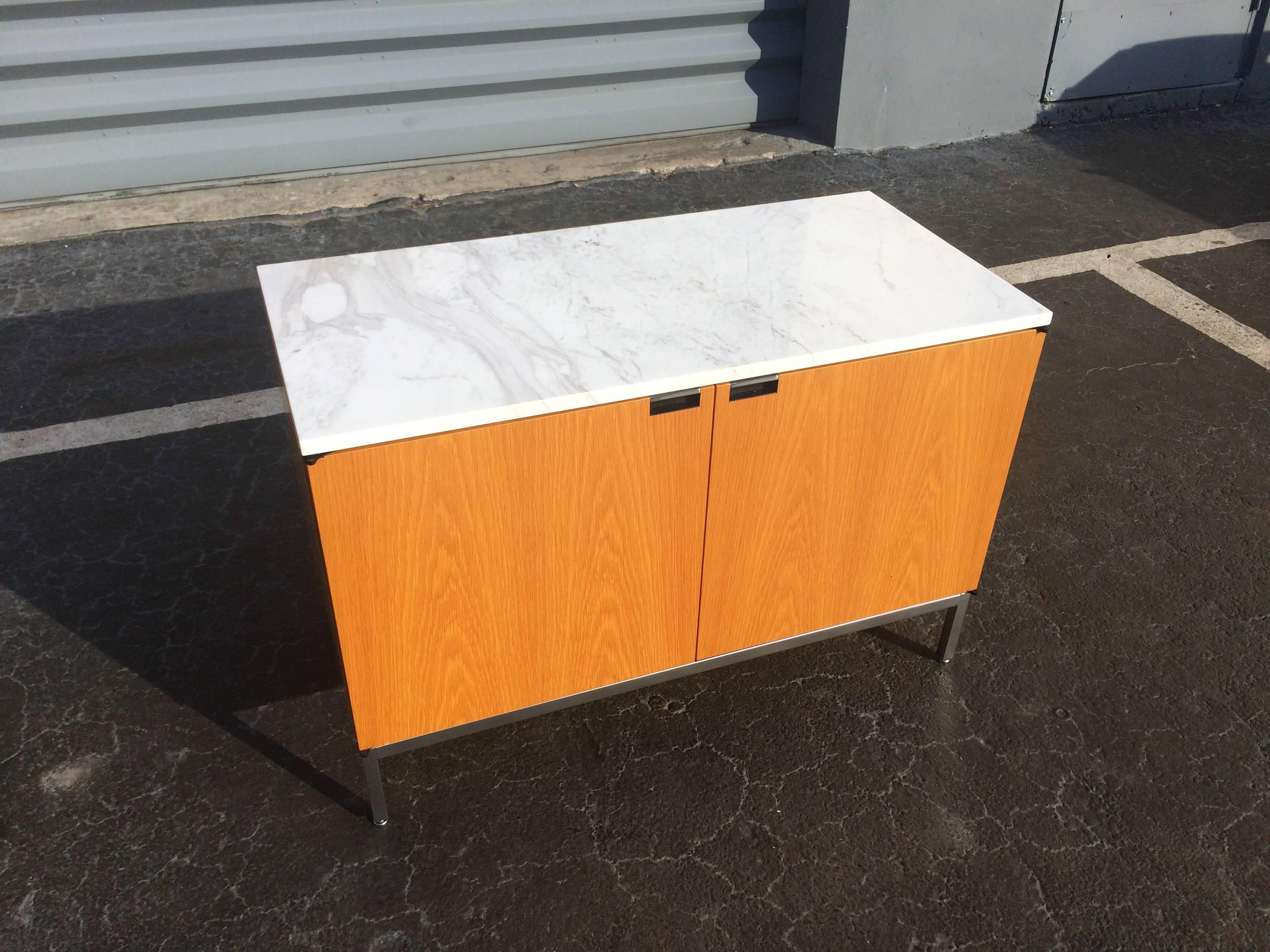 Florence Knoll Cabinet, Oak and Marble In Good Condition In Miami, FL