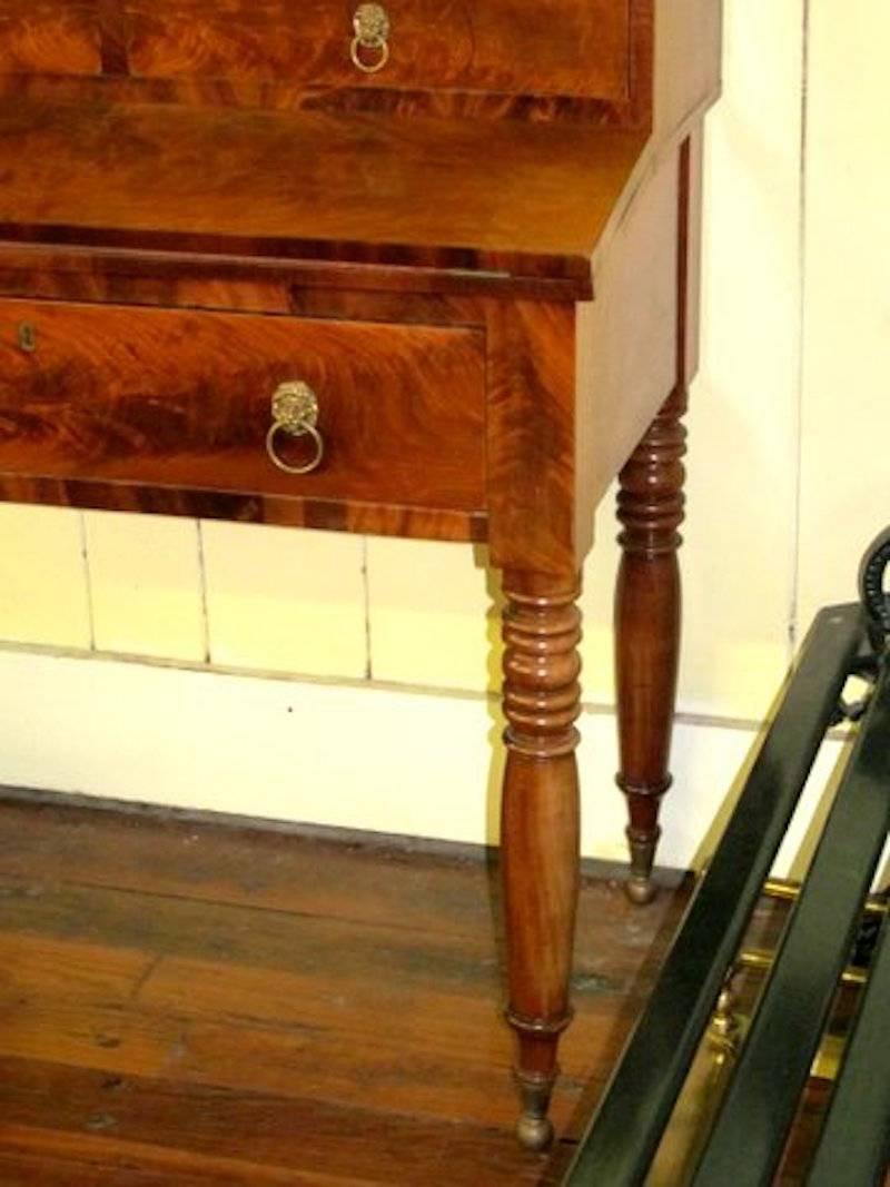 Rare and important antique American early 19th century figured mahogany 