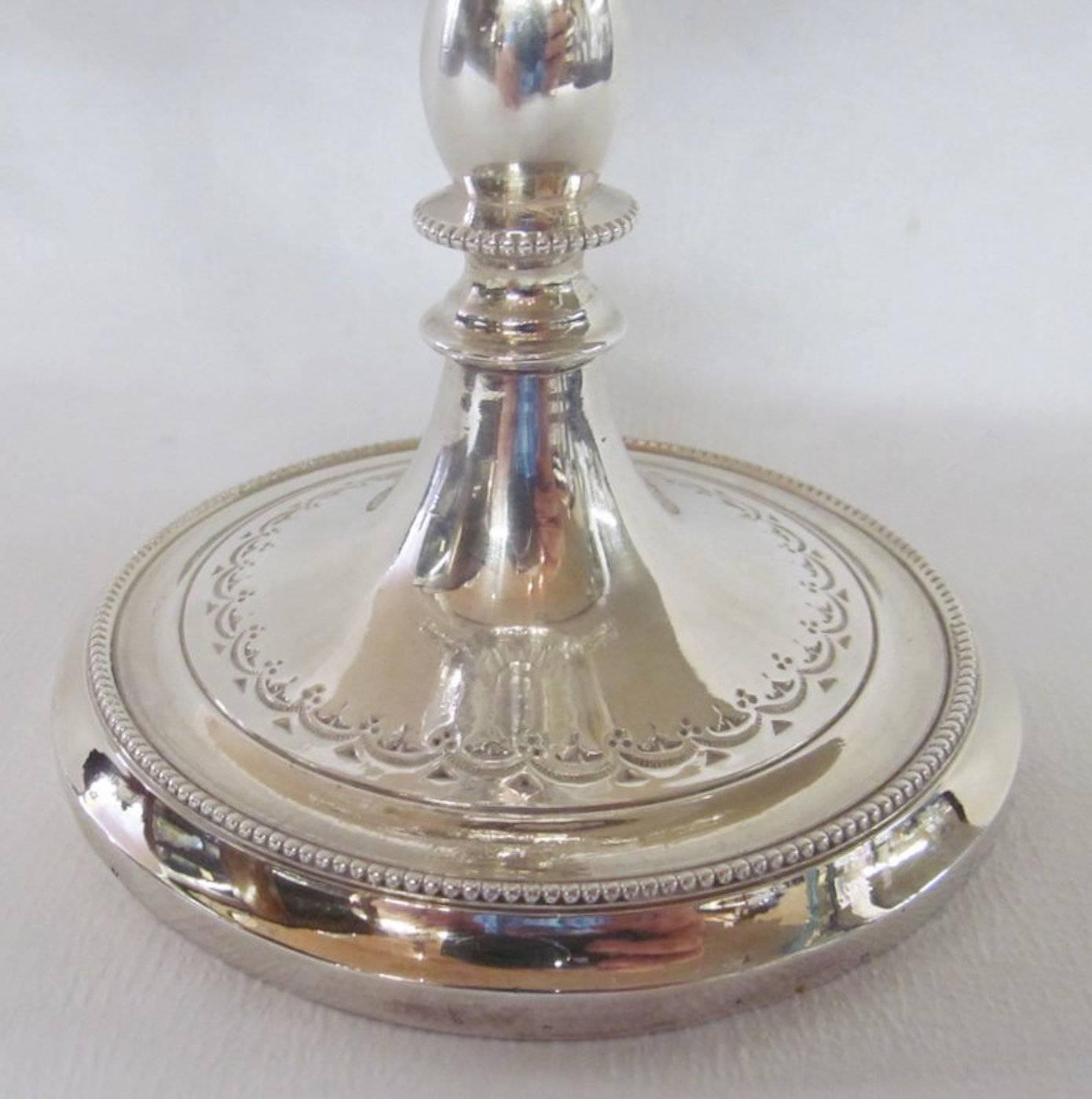 Antique English Sheffield Silver Plate Hand Chased Two-Handle Loving/Trophy Cup In Excellent Condition In Charleston, SC