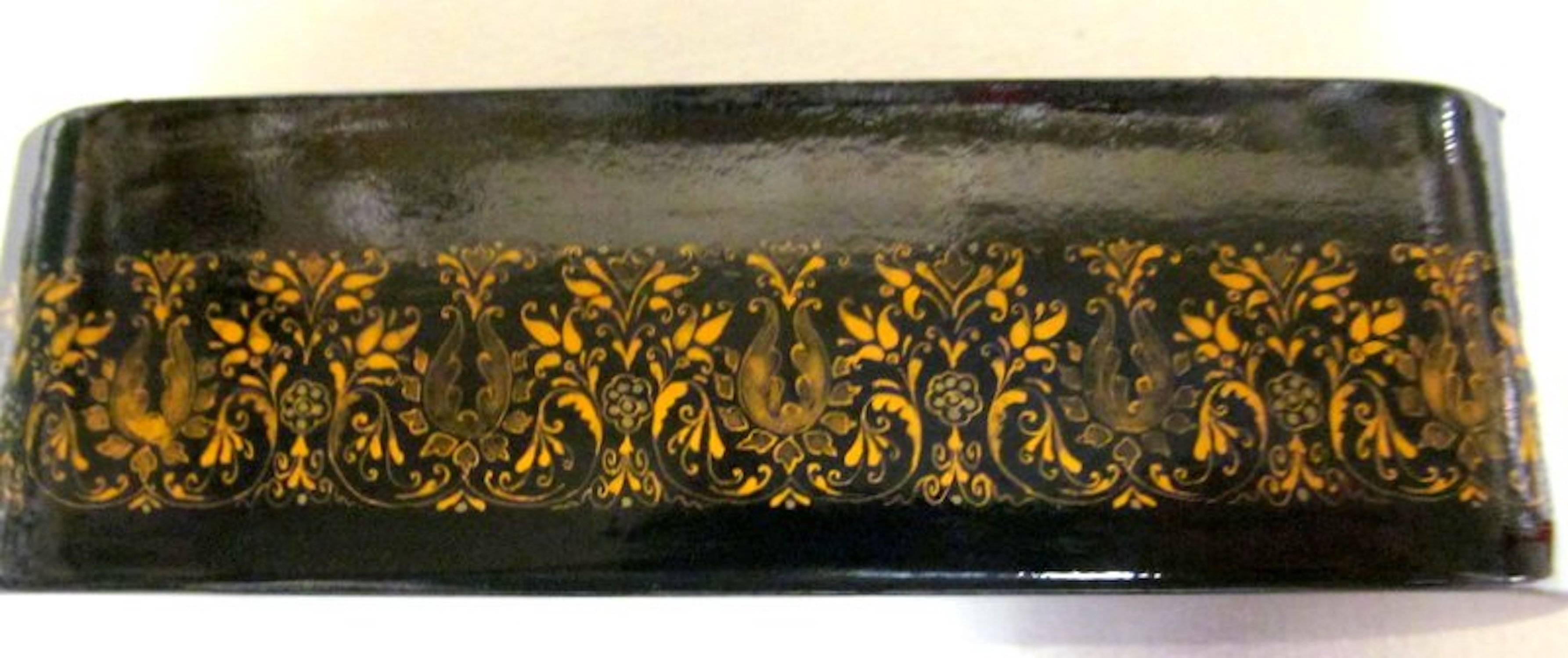 Old Russian Hand-Painted Papier-Mache Lacquer Box Signed E. Nebogatova Palekh 1