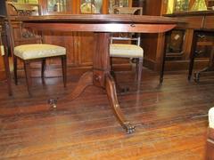 Antique English Regency Style Geo, IV Figured Mahogany Tilt-Top Circular Table