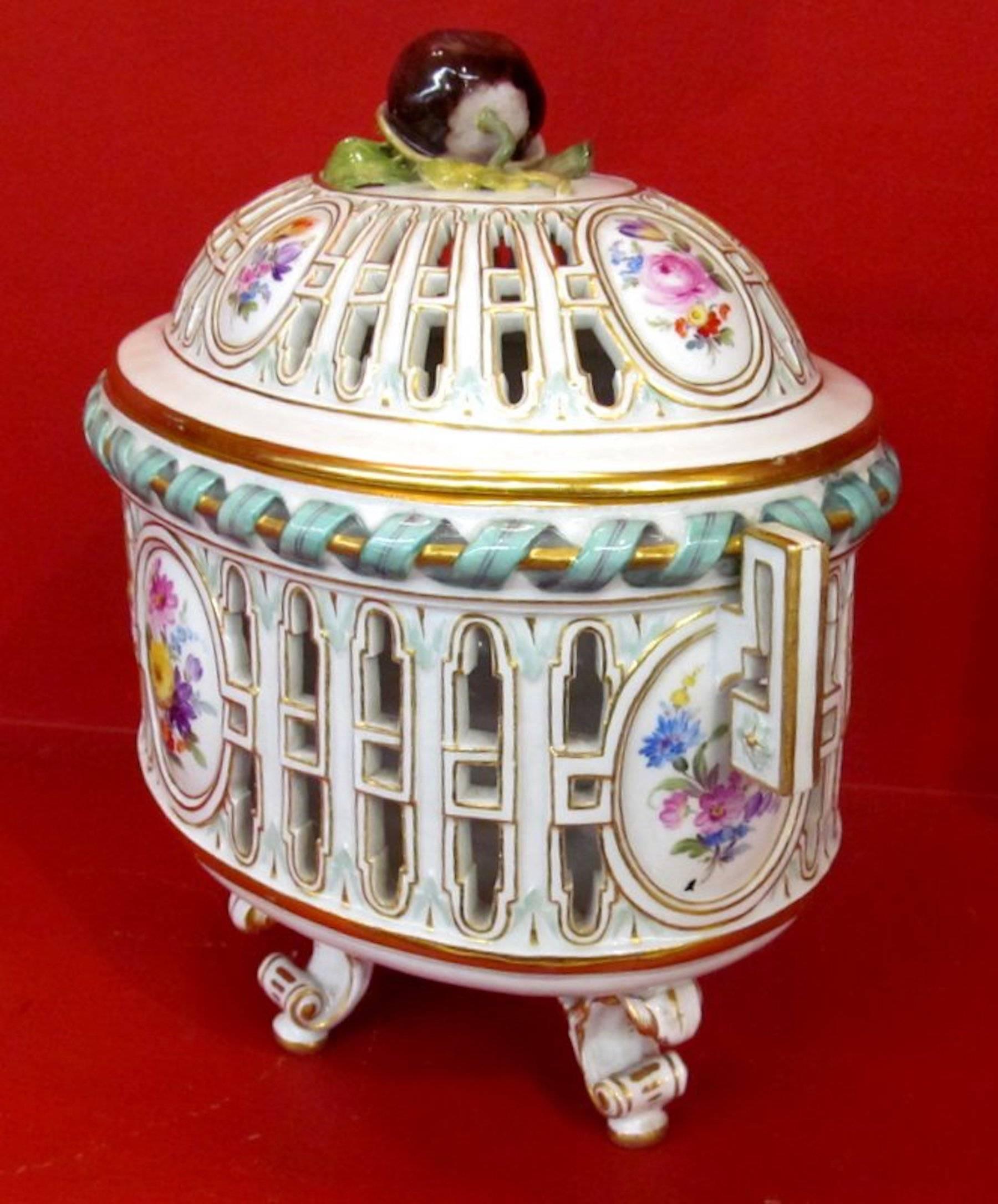 Exquisite quality rare and important antique Dresden or meissen hand-painted porcelain reticulated body chestnut basket or tureen with superbly formed chestnut shaped finial please note the exquisite hand-painted details throughout, including the