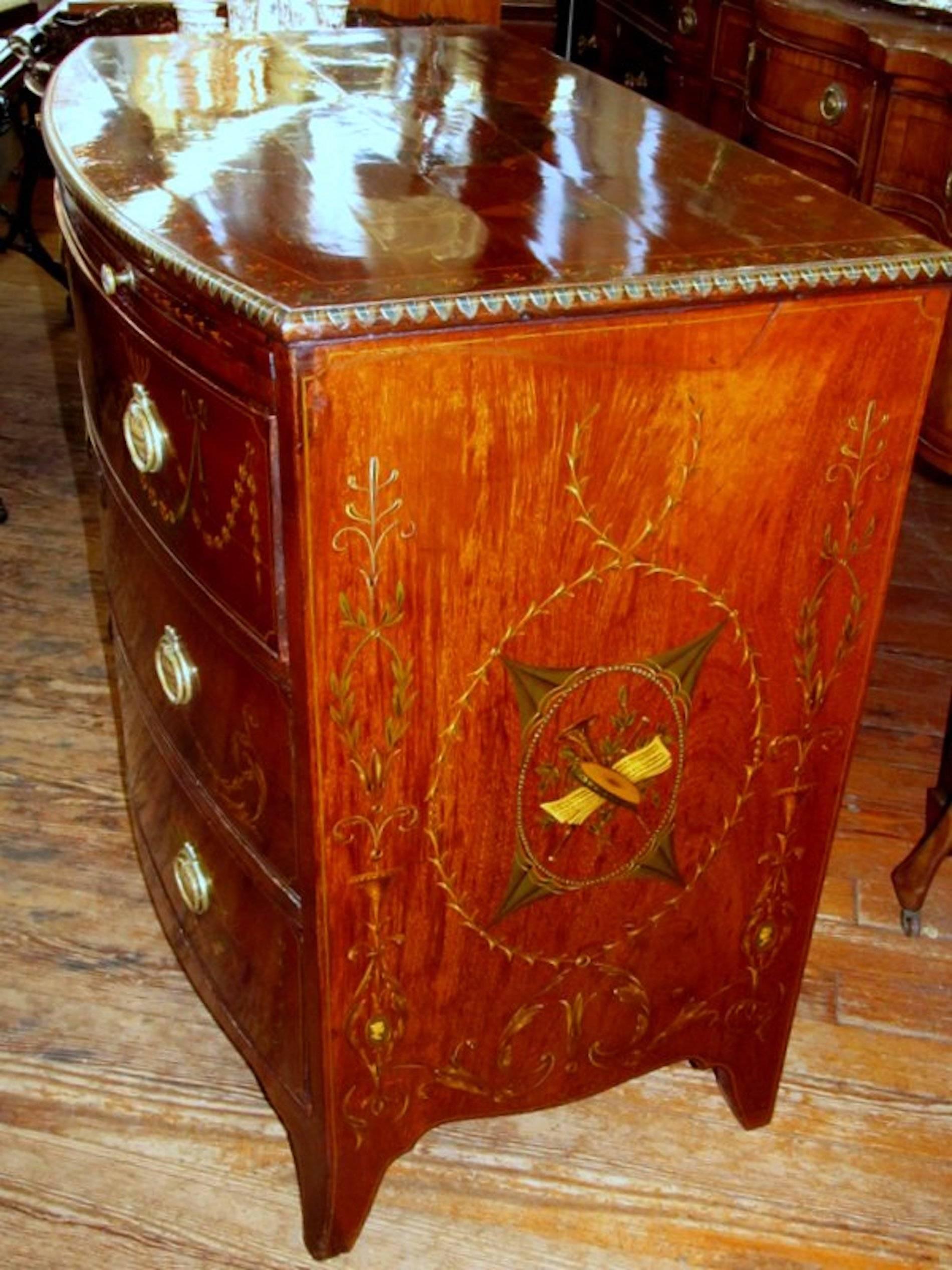 Hand-Crafted Antique English George III Flame Mahogany Bachelor's Chest with 